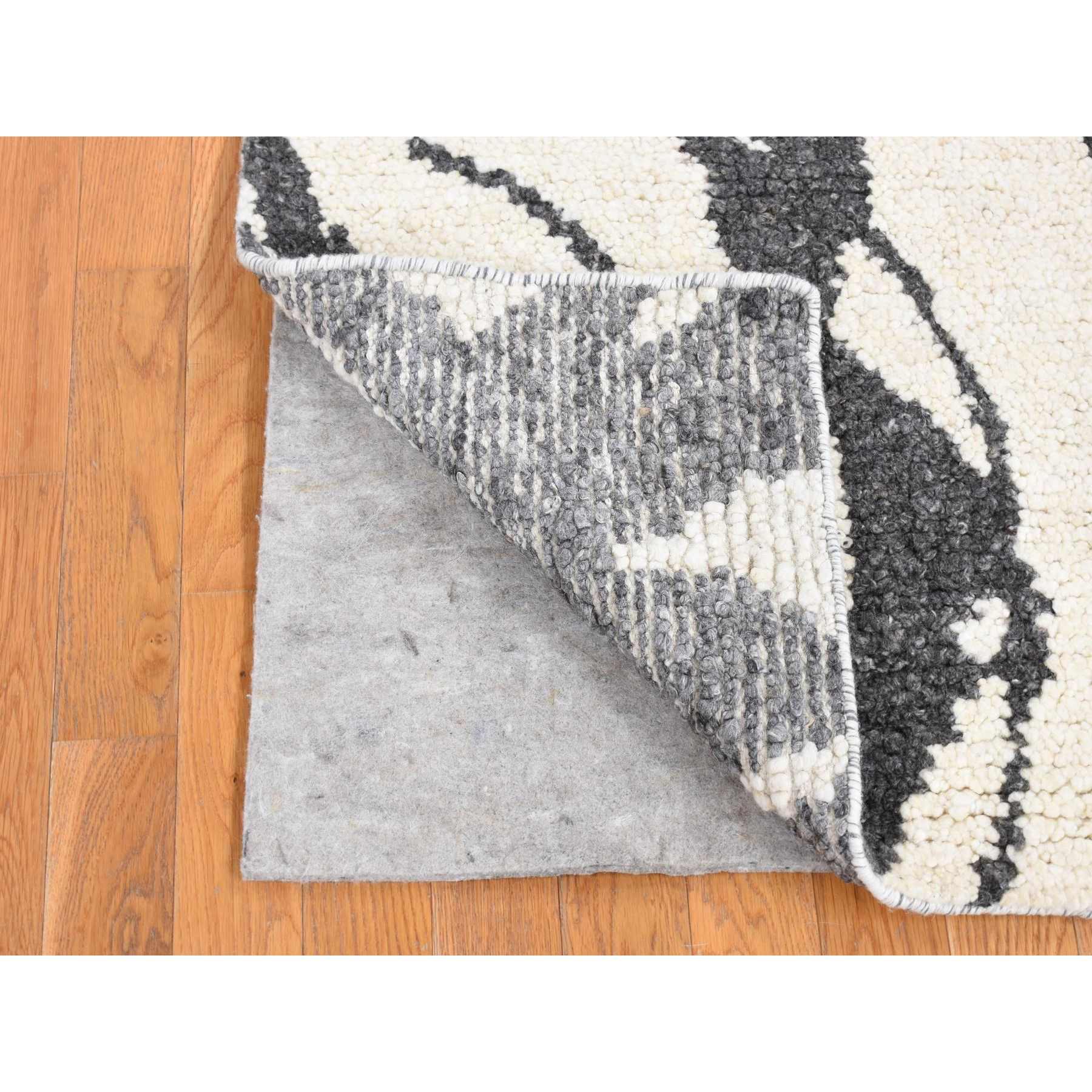 Modern-and-Contemporary-Hand-Knotted-Rug-403765