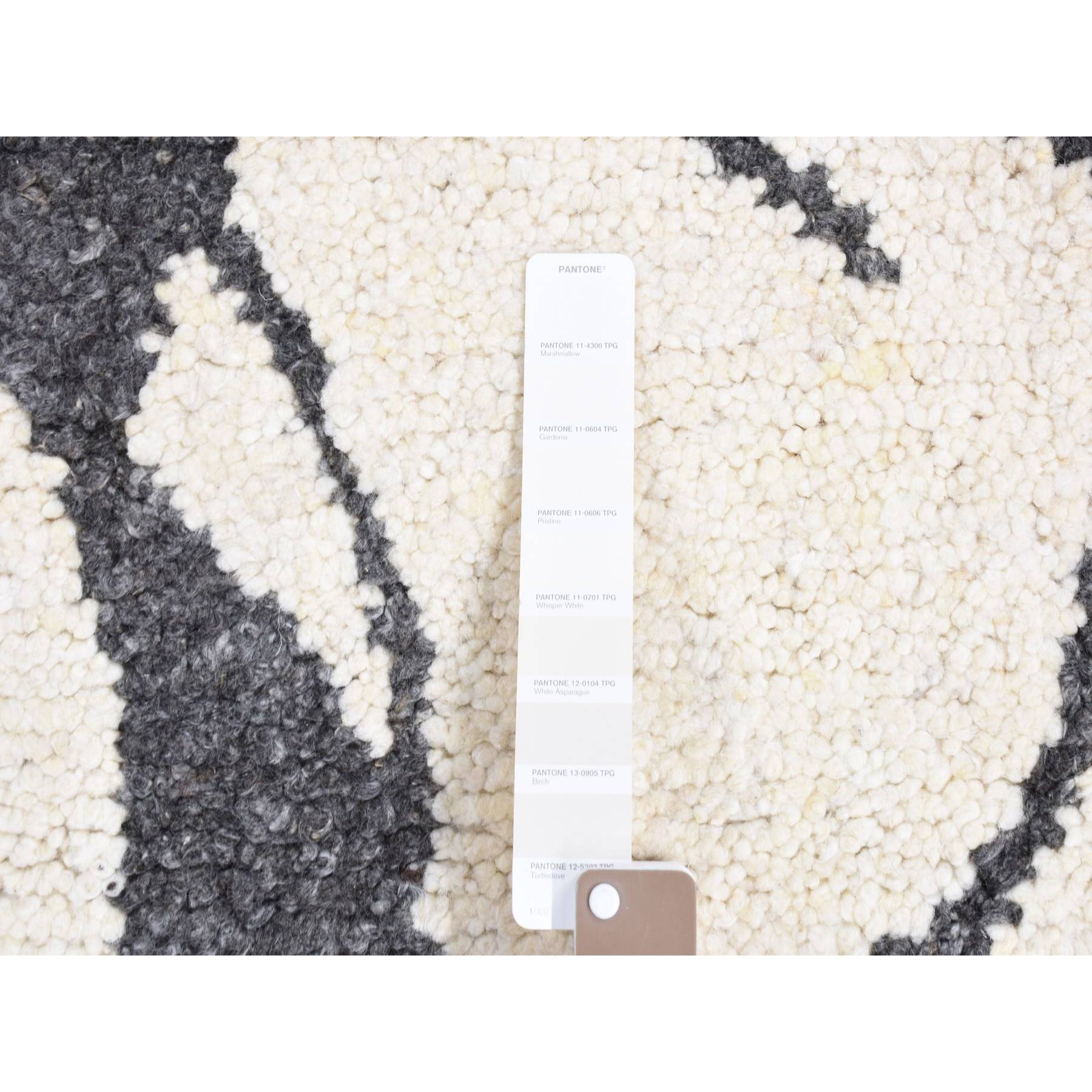 Modern-and-Contemporary-Hand-Knotted-Rug-403765