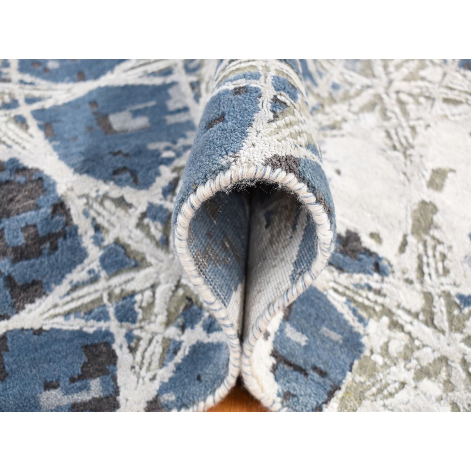 Modern-and-Contemporary-Hand-Knotted-Rug-403965