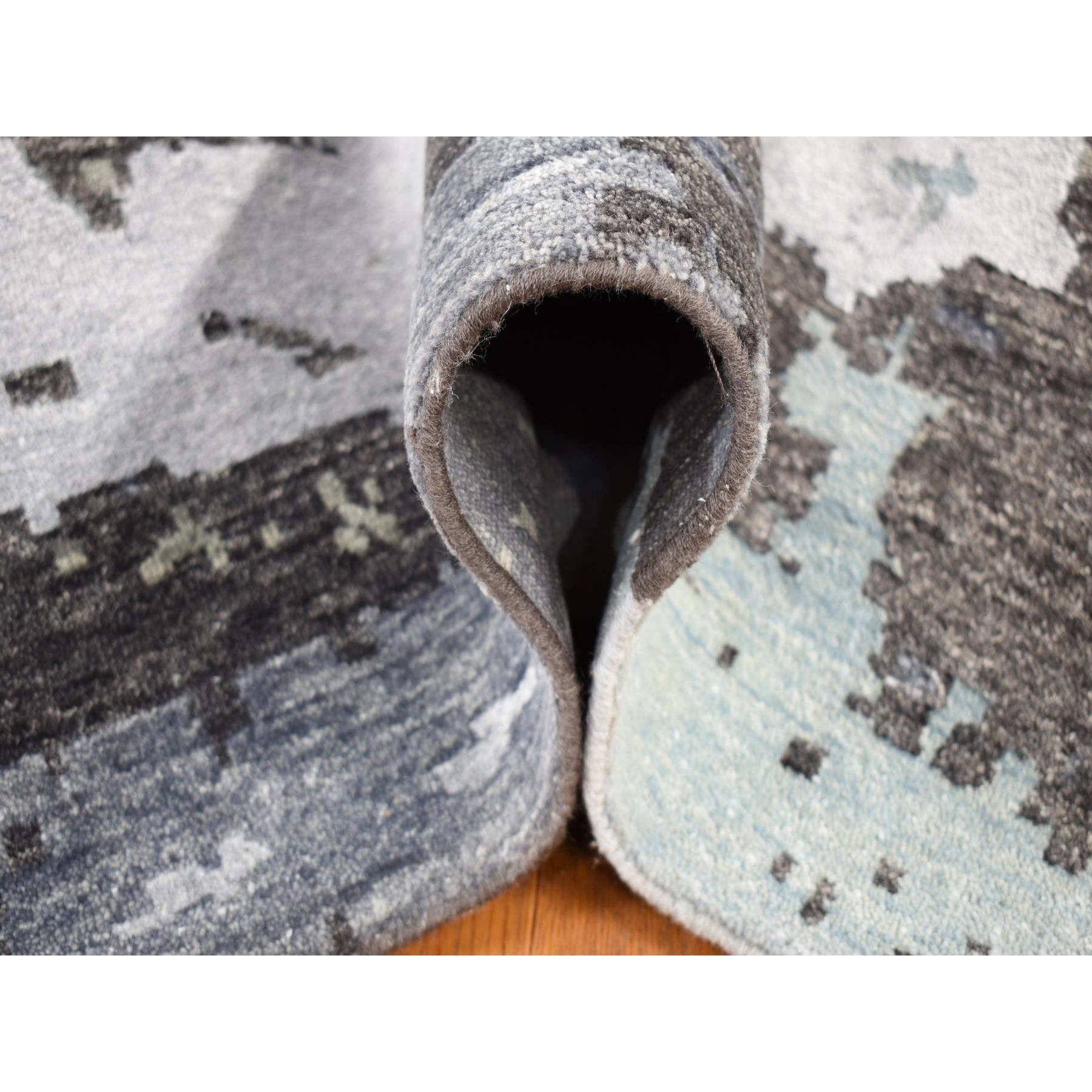 Modern-and-Contemporary-Hand-Knotted-Rug-403970