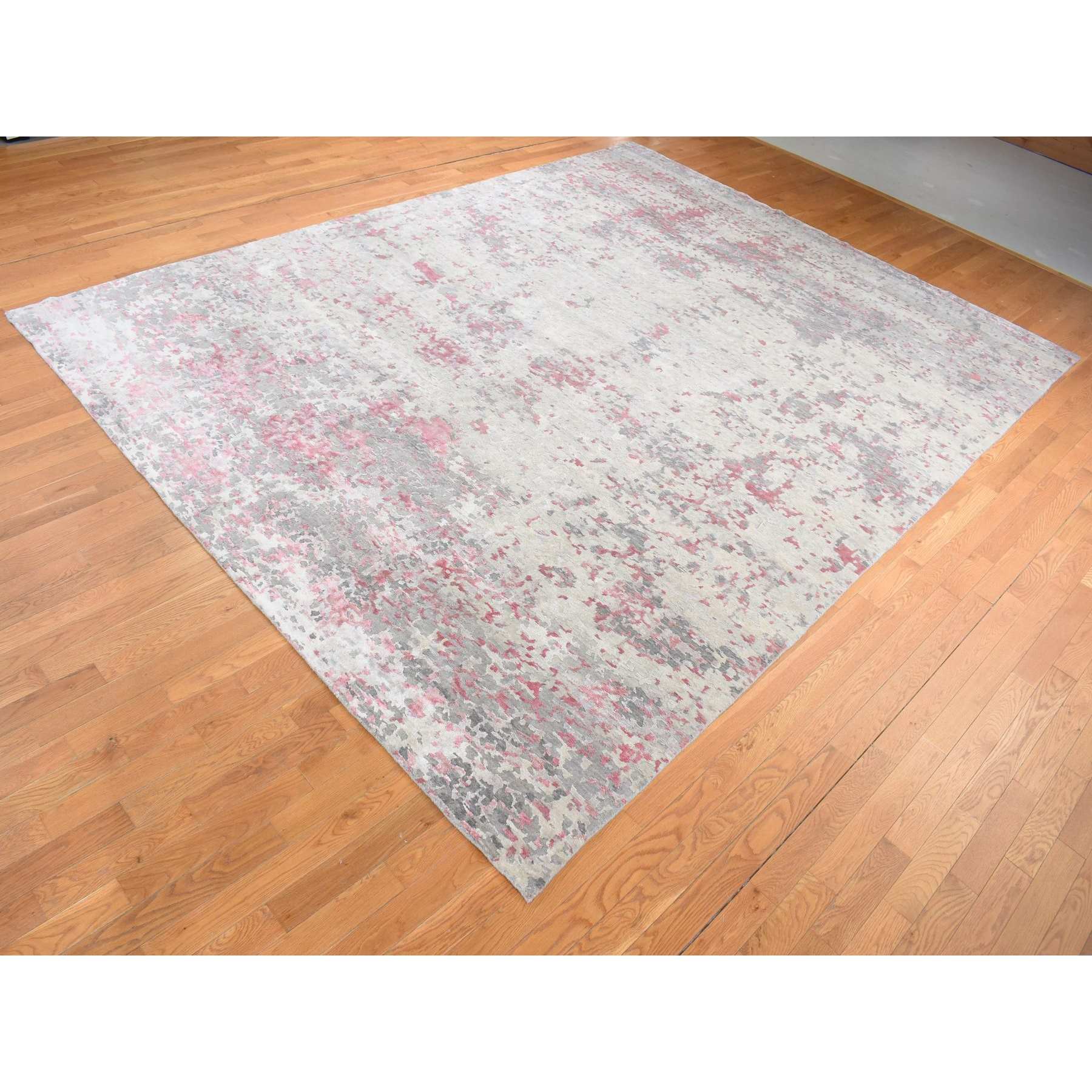Modern-and-Contemporary-Hand-Knotted-Rug-403975