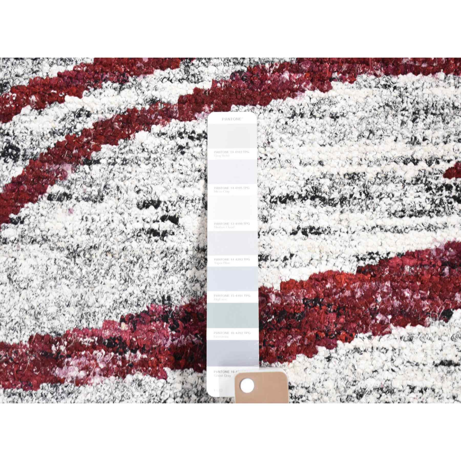 Modern-and-Contemporary-Hand-Knotted-Rug-404080