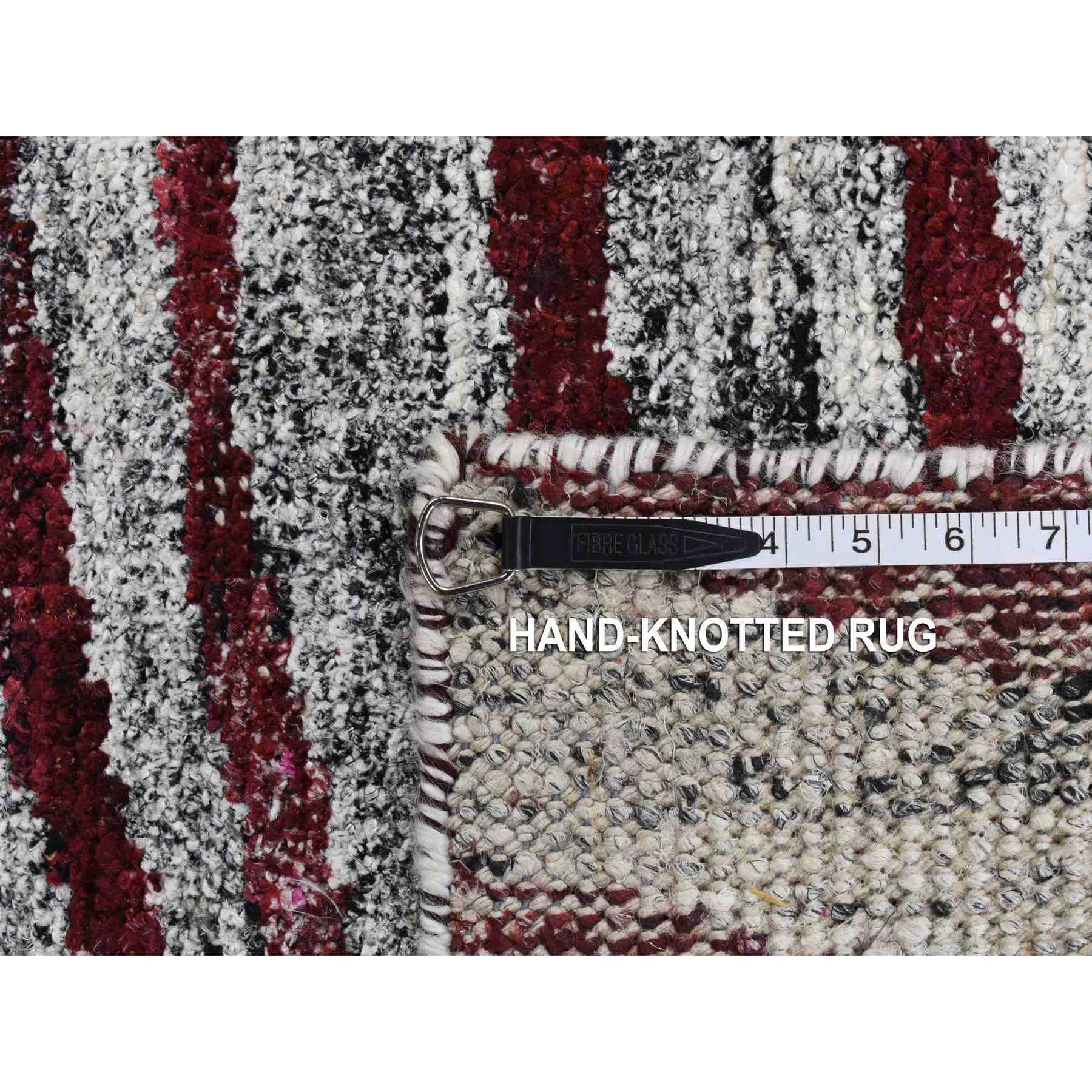 Modern-and-Contemporary-Hand-Knotted-Rug-404105