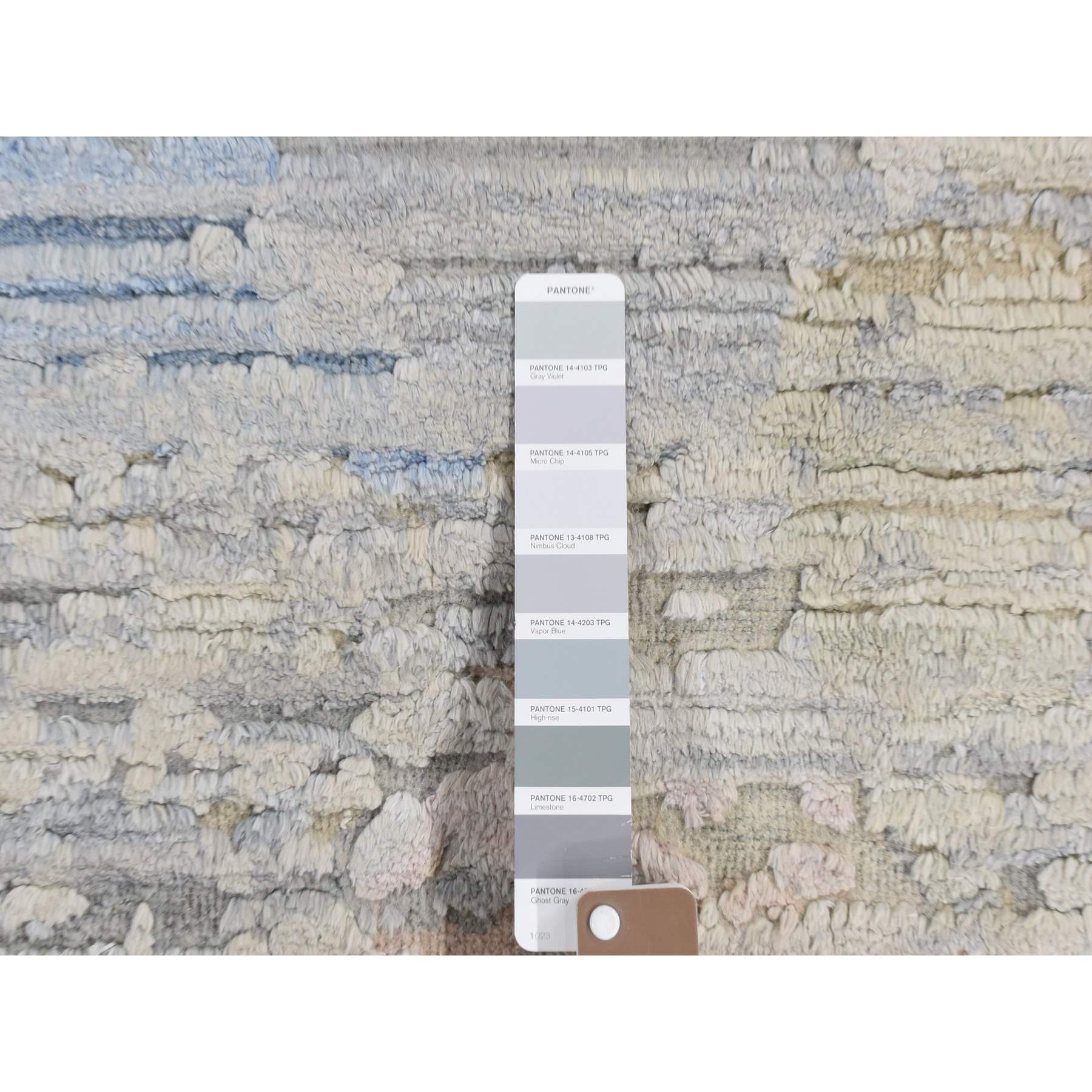 Modern-and-Contemporary-Hand-Knotted-Rug-404150