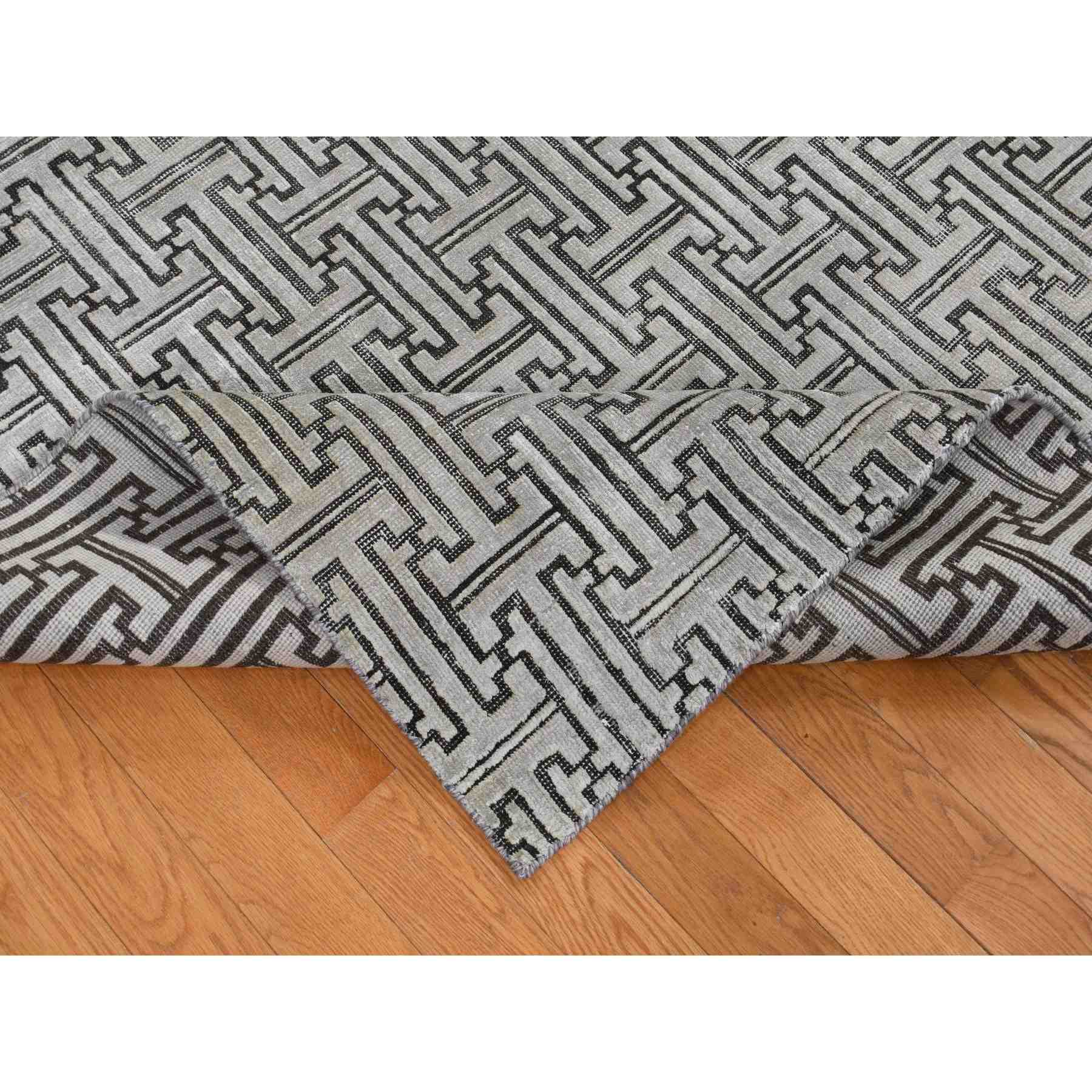 Modern-and-Contemporary-Hand-Knotted-Rug-404160