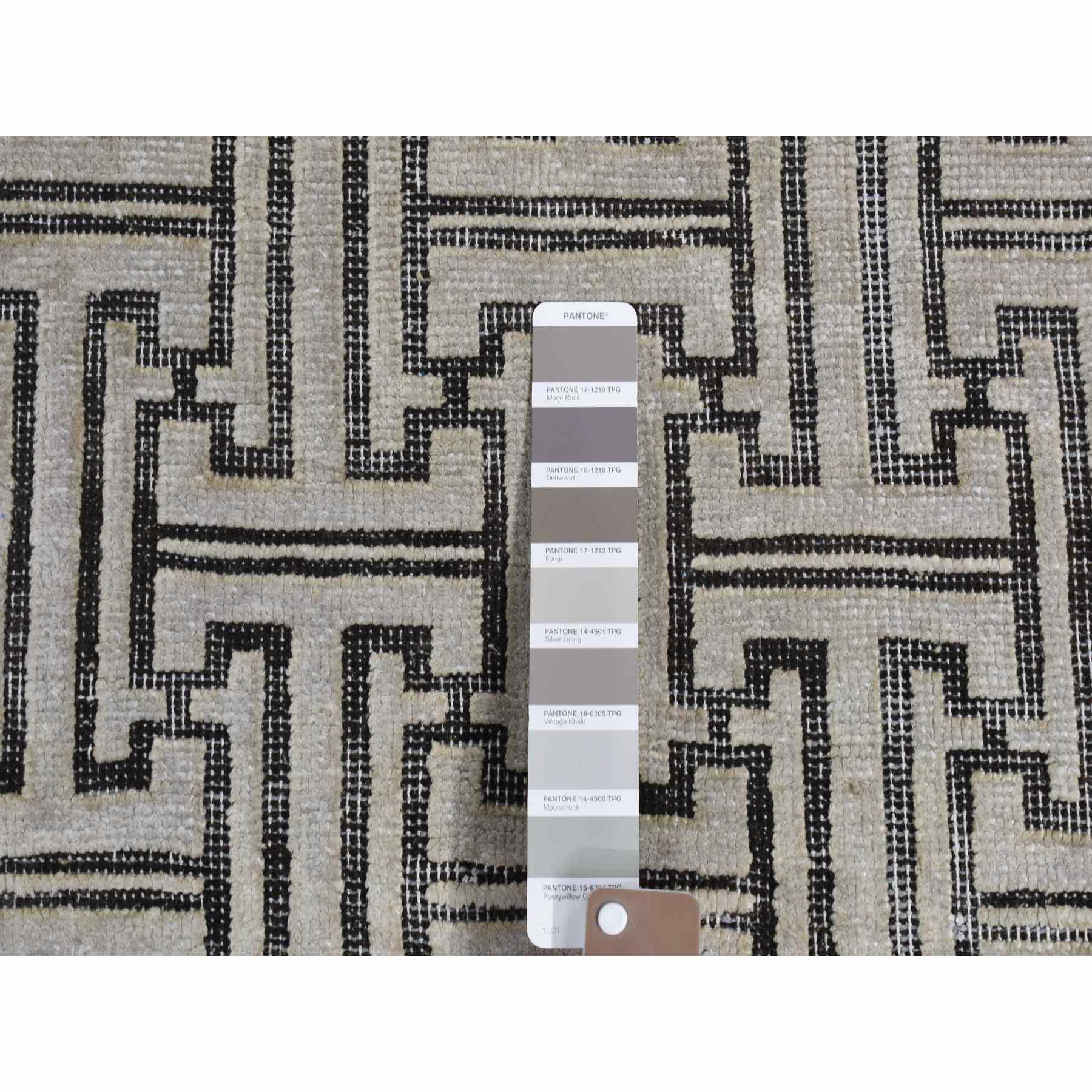 Modern-and-Contemporary-Hand-Knotted-Rug-404160