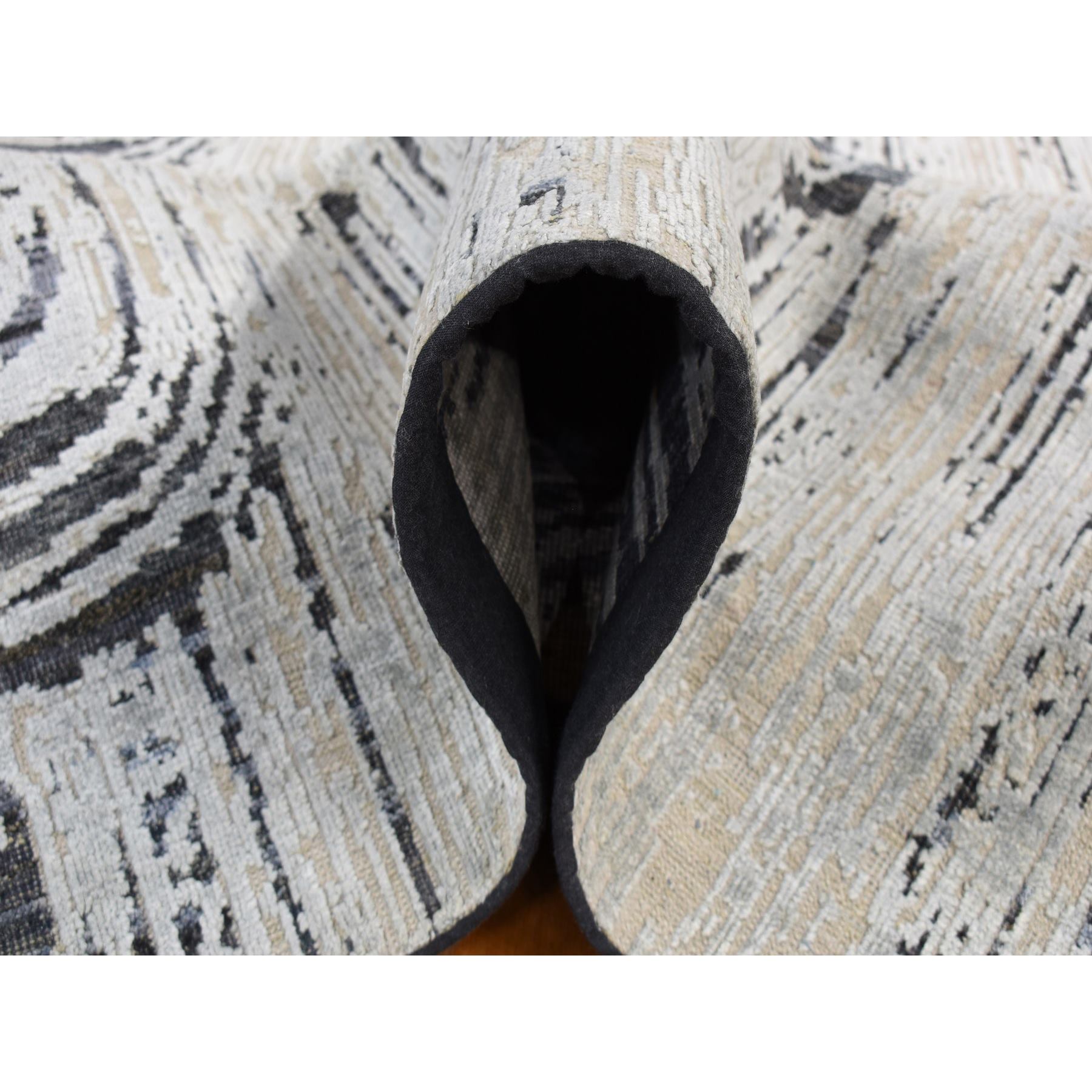 Modern-and-Contemporary-Hand-Knotted-Rug-404260