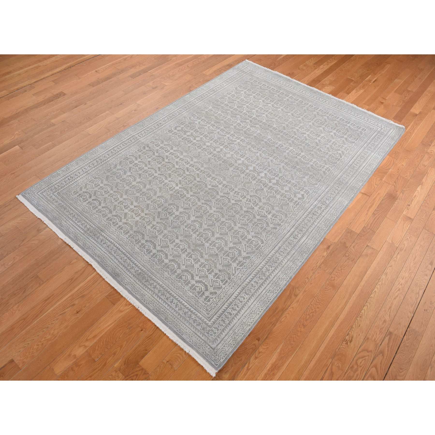 Modern-and-Contemporary-Hand-Knotted-Rug-404975