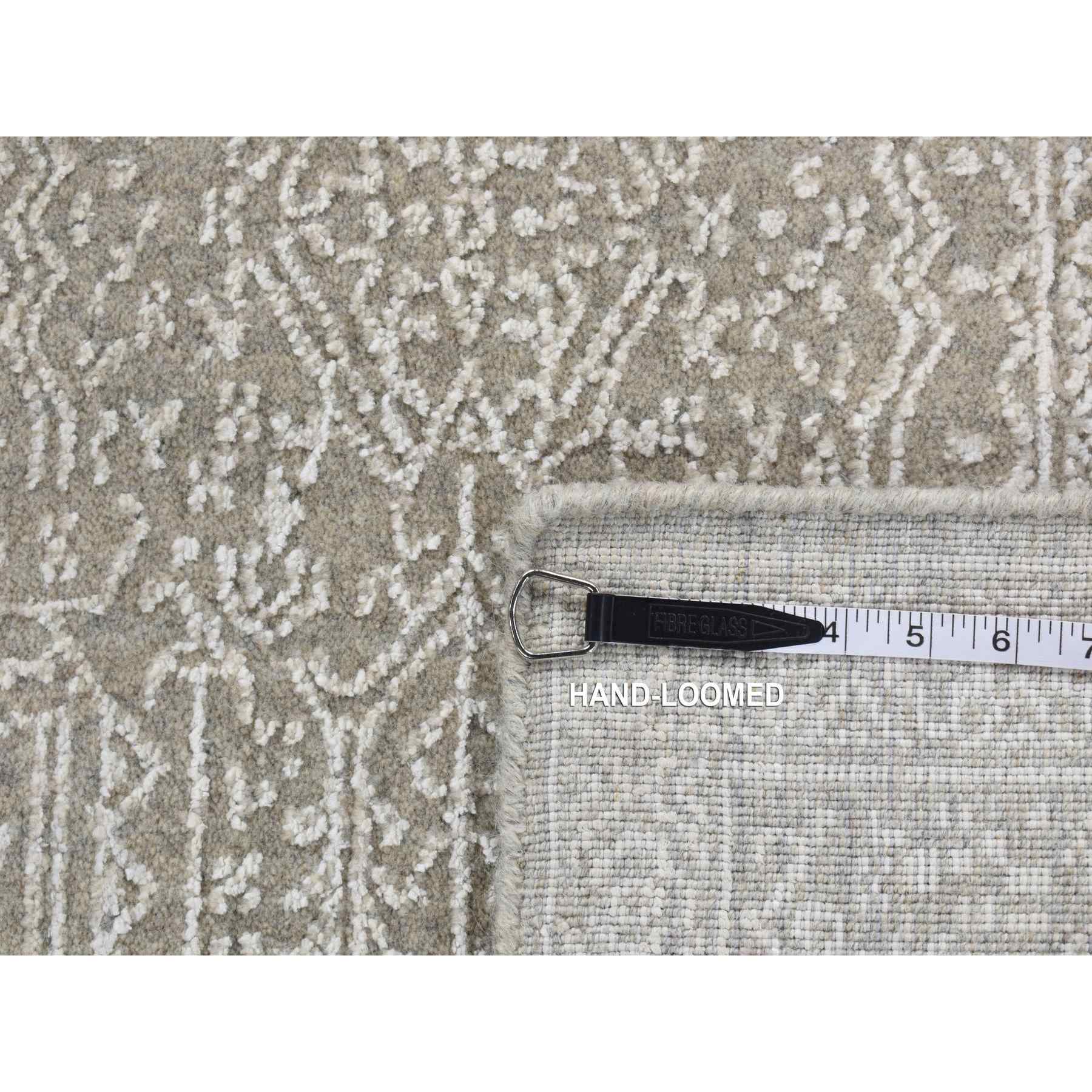 Modern-and-Contemporary-Hand-Loomed-Rug-404890