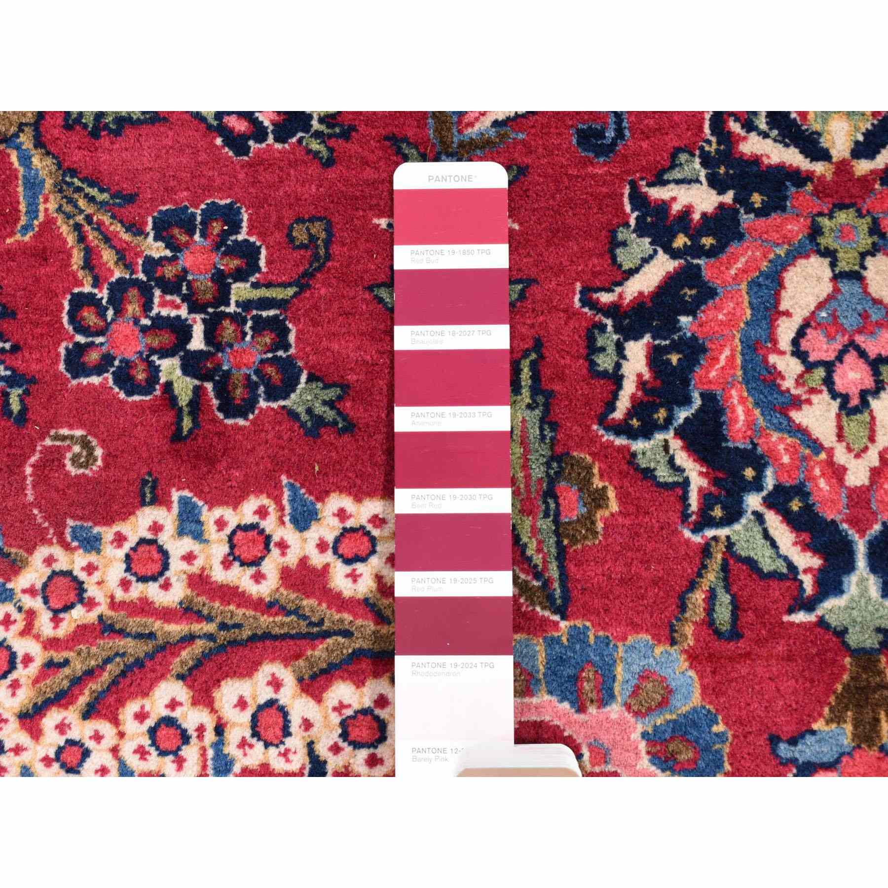 Persian-Hand-Knotted-Rug-402510