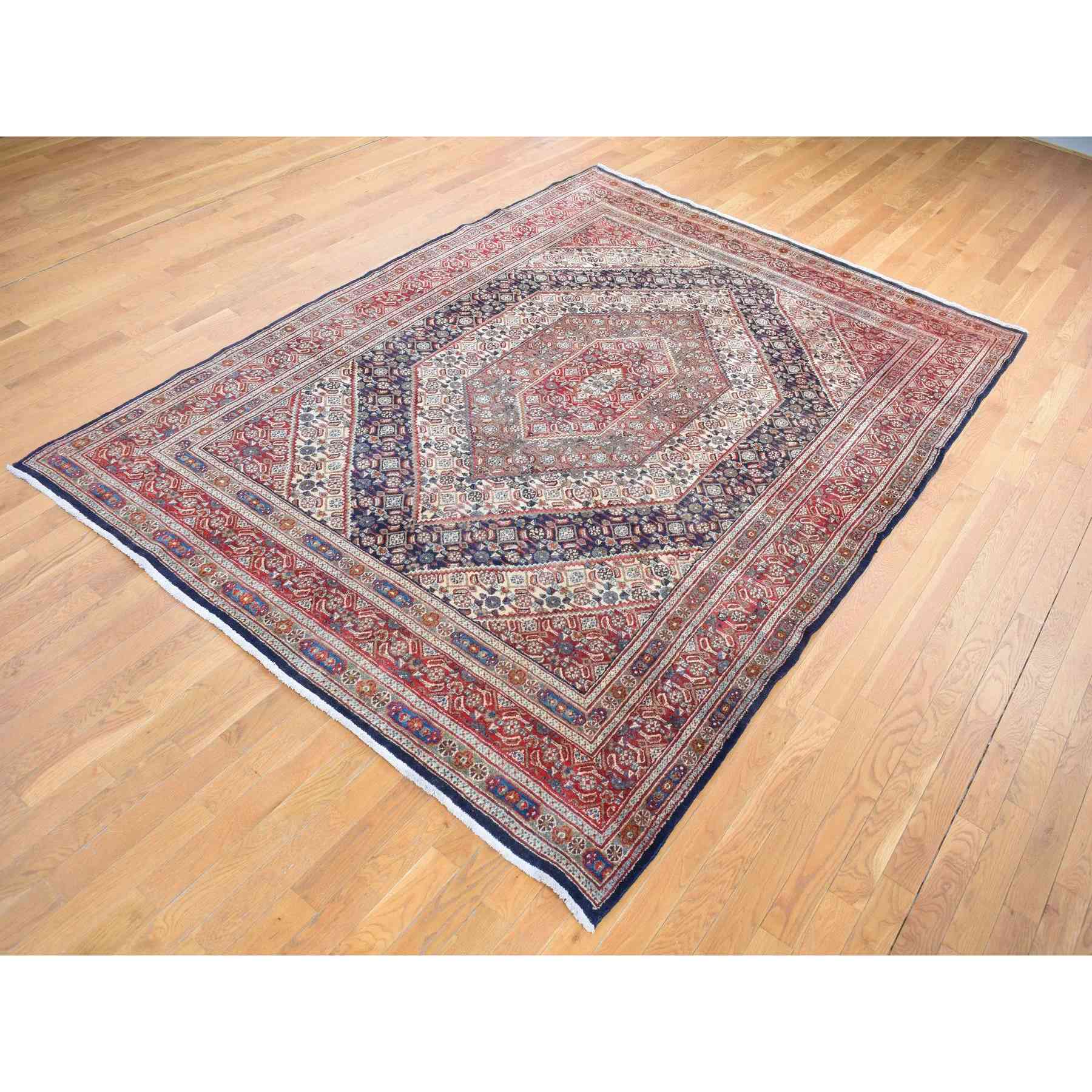 Persian-Hand-Knotted-Rug-403890