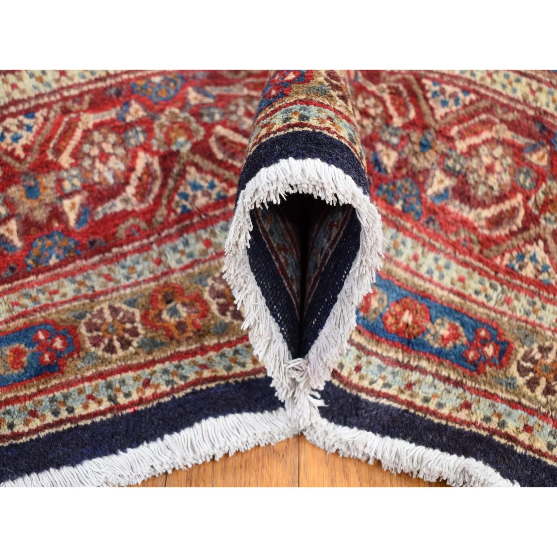 Persian-Hand-Knotted-Rug-403890