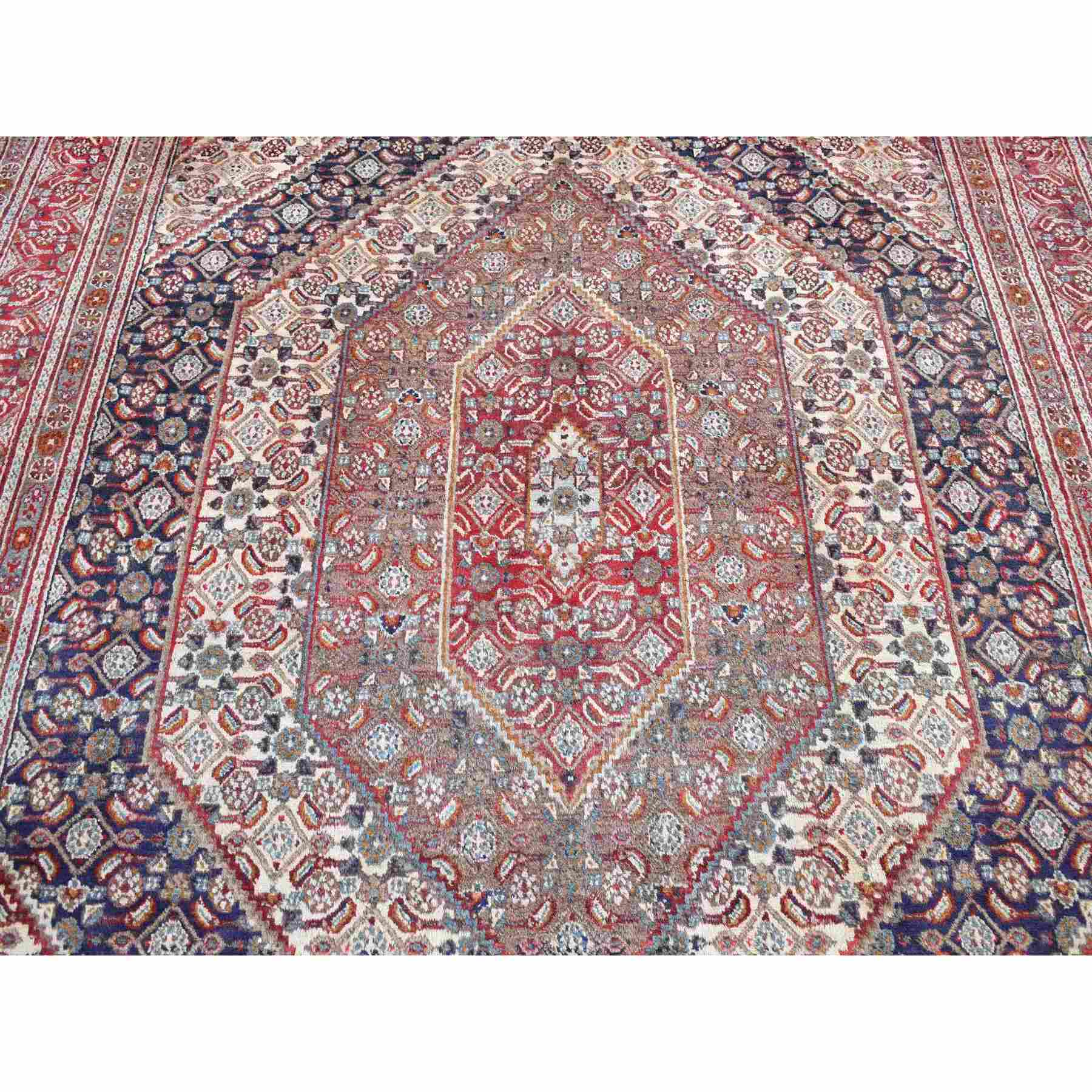 Persian-Hand-Knotted-Rug-403890
