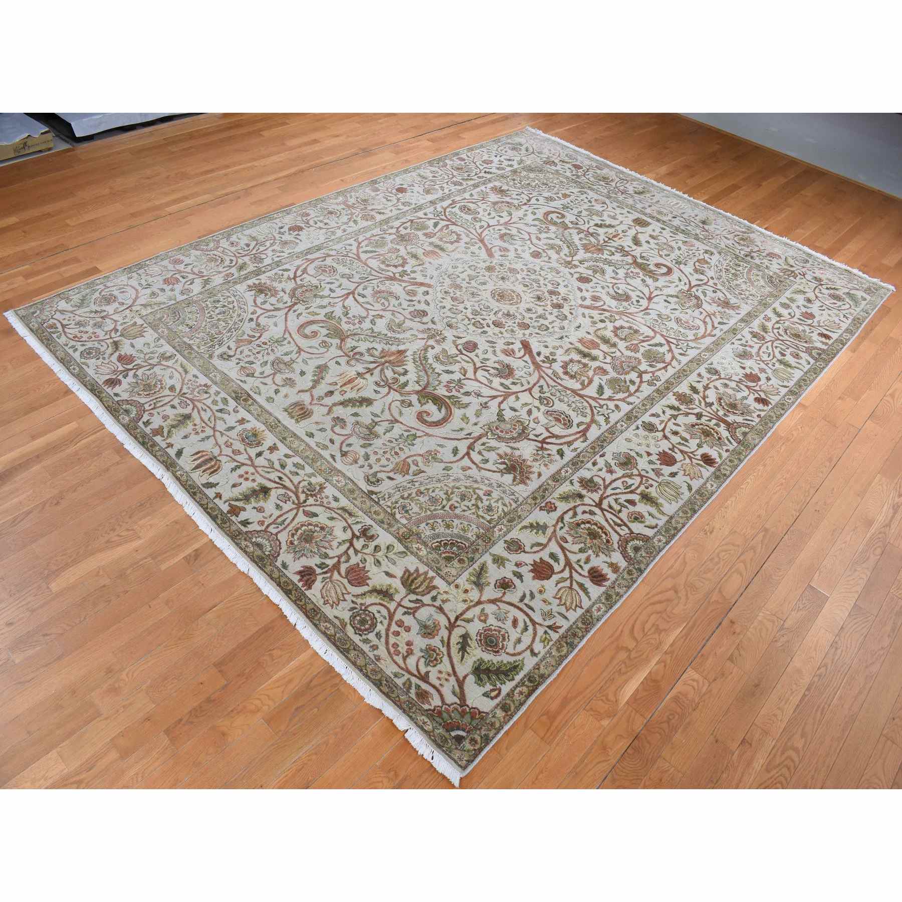 Transitional-Hand-Knotted-Rug-404575