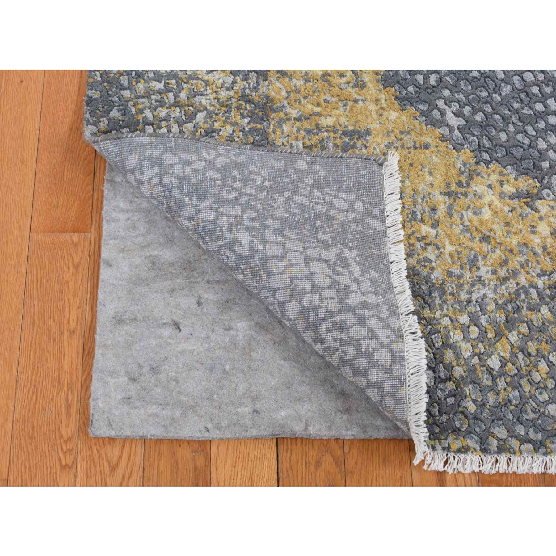Transitional-Hand-Knotted-Rug-404810