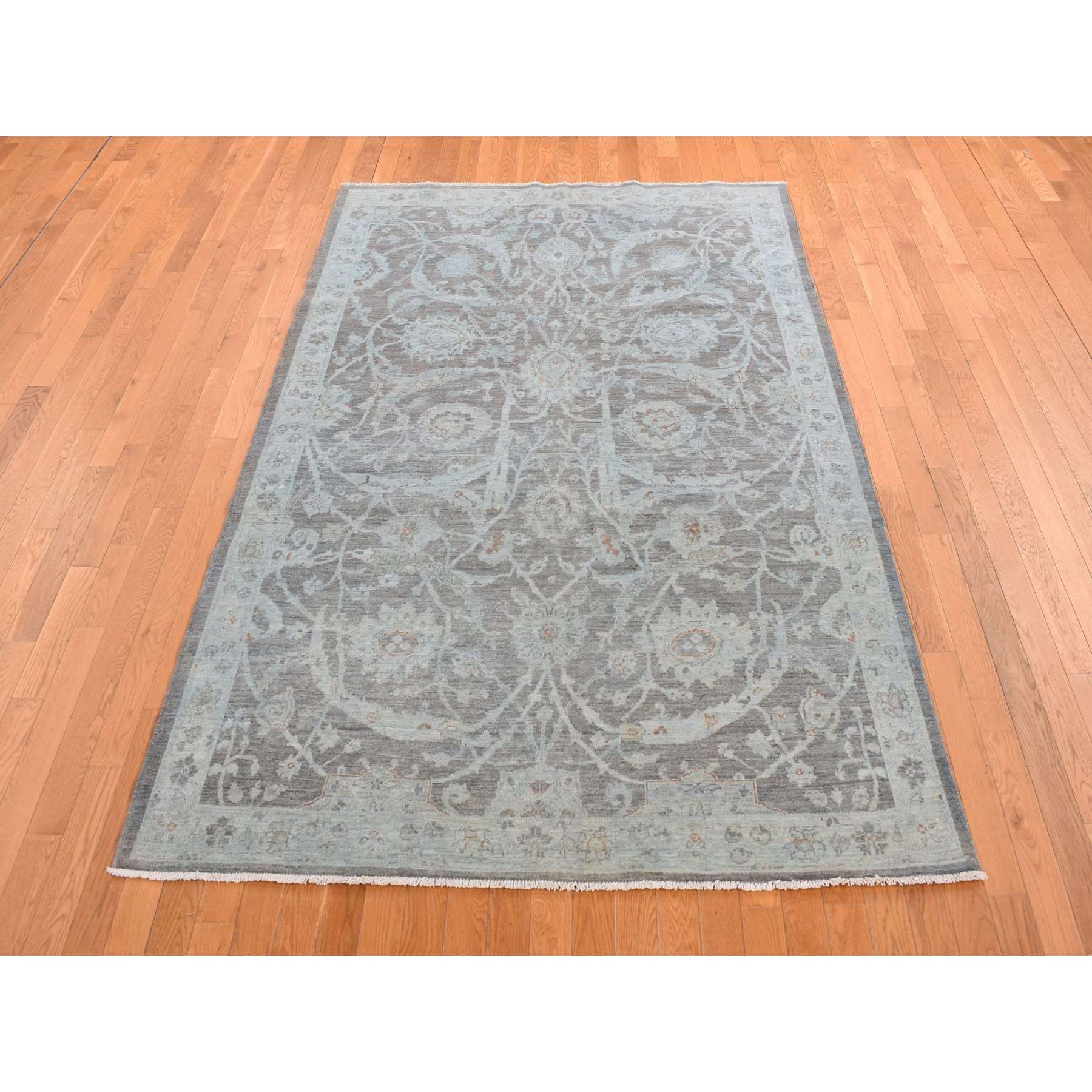 White-Wash-Vintage-Silver-Wash-Hand-Knotted-Rug-404585