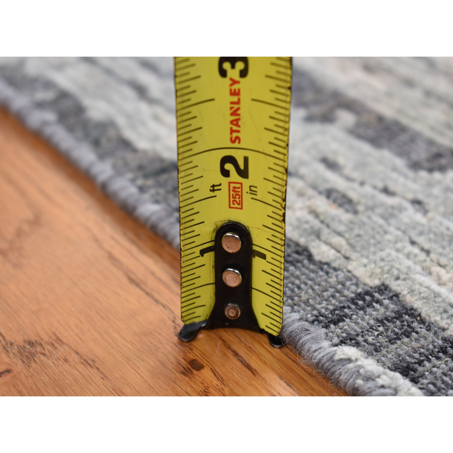 Wool-and-Silk-Hand-Knotted-Rug-403840