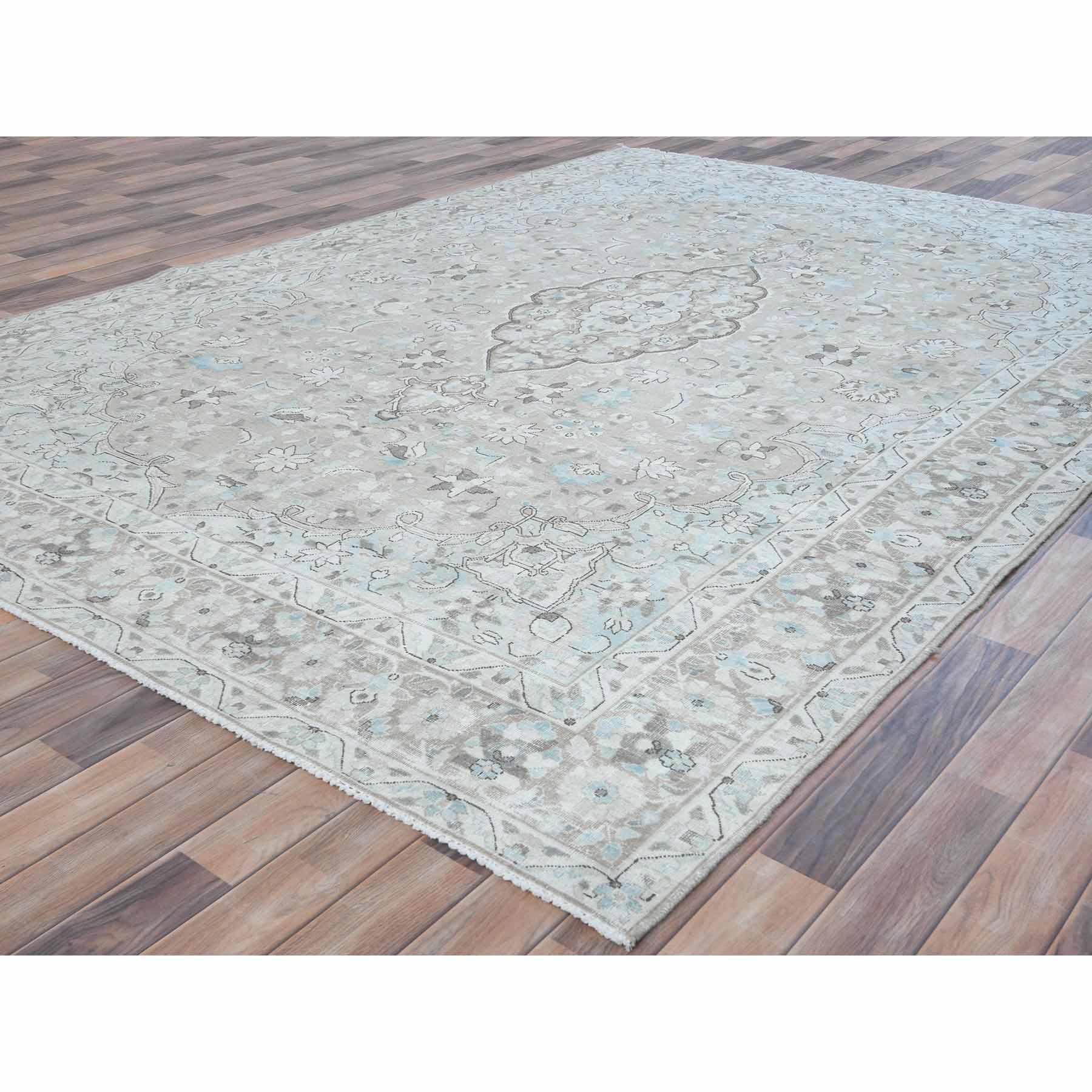 Vintage-Hand-Knotted-Rug-406335