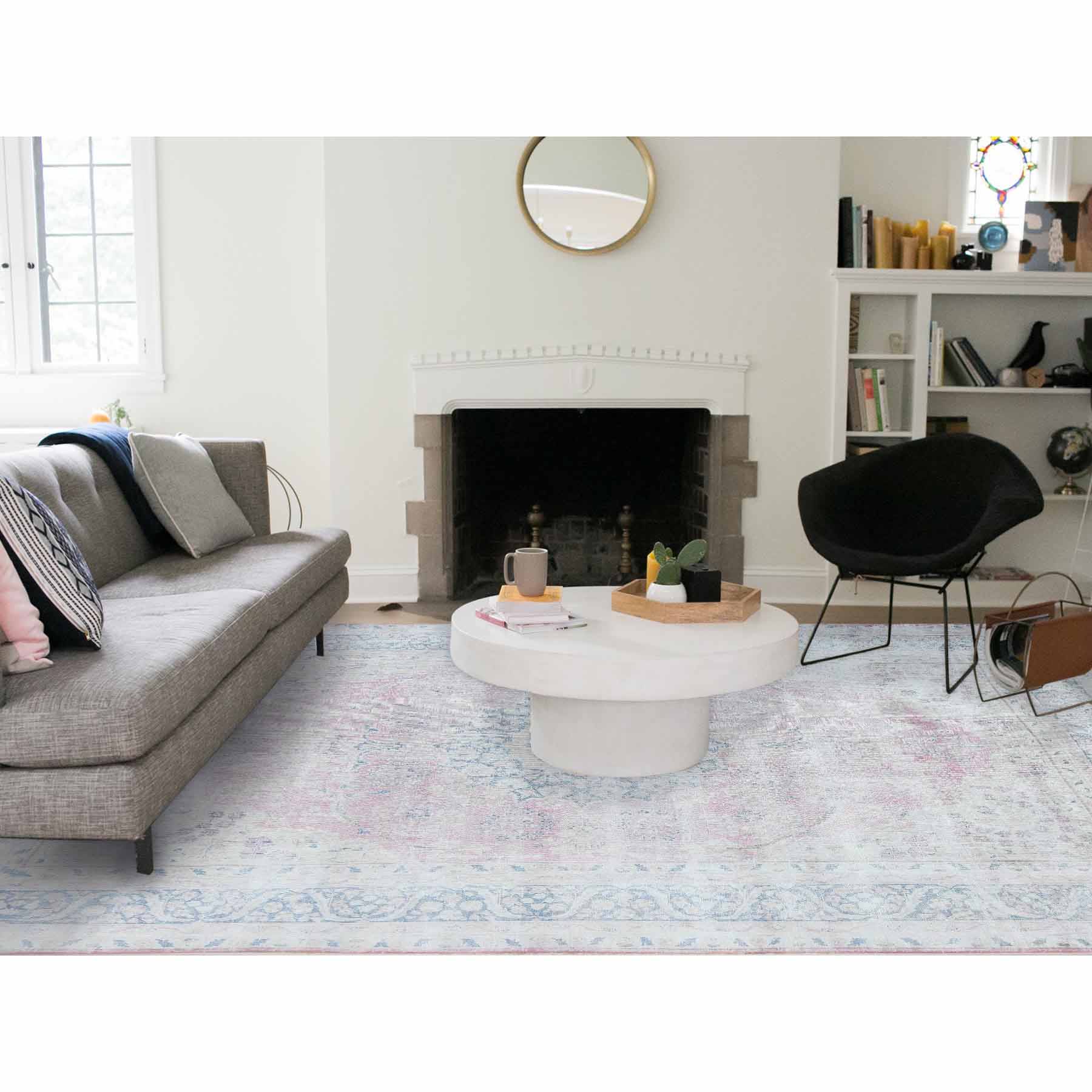 Persian-Hand-Knotted-Rug-409650