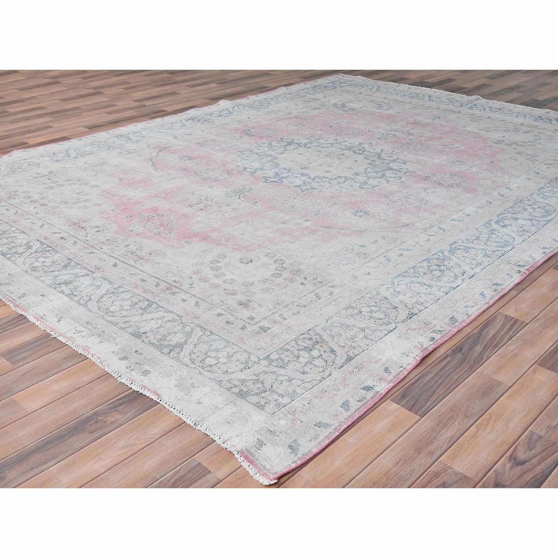 Persian-Hand-Knotted-Rug-409650