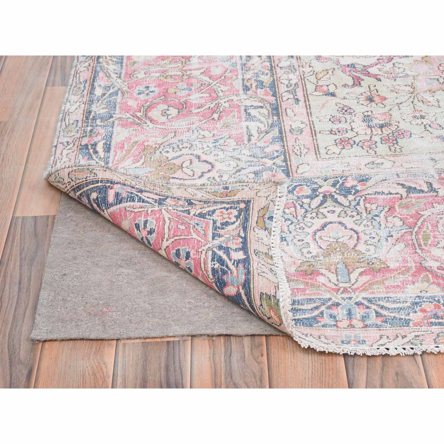 Persian-Hand-Knotted-Rug-409670