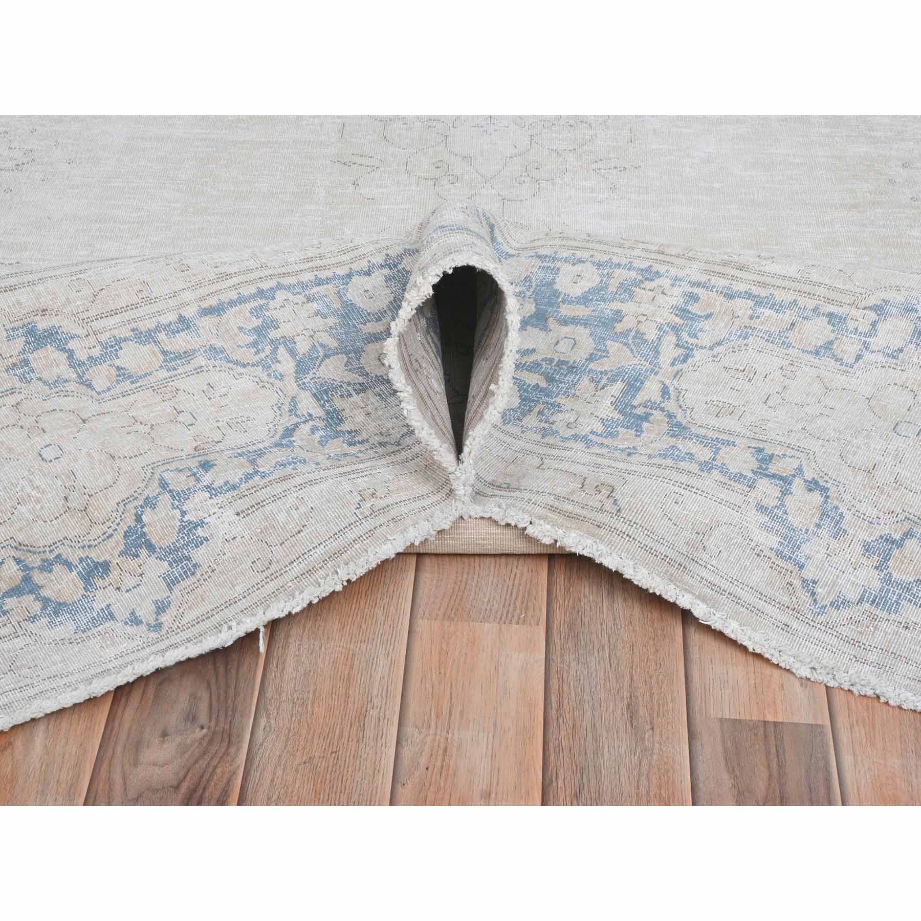 Persian-Hand-Knotted-Rug-409700