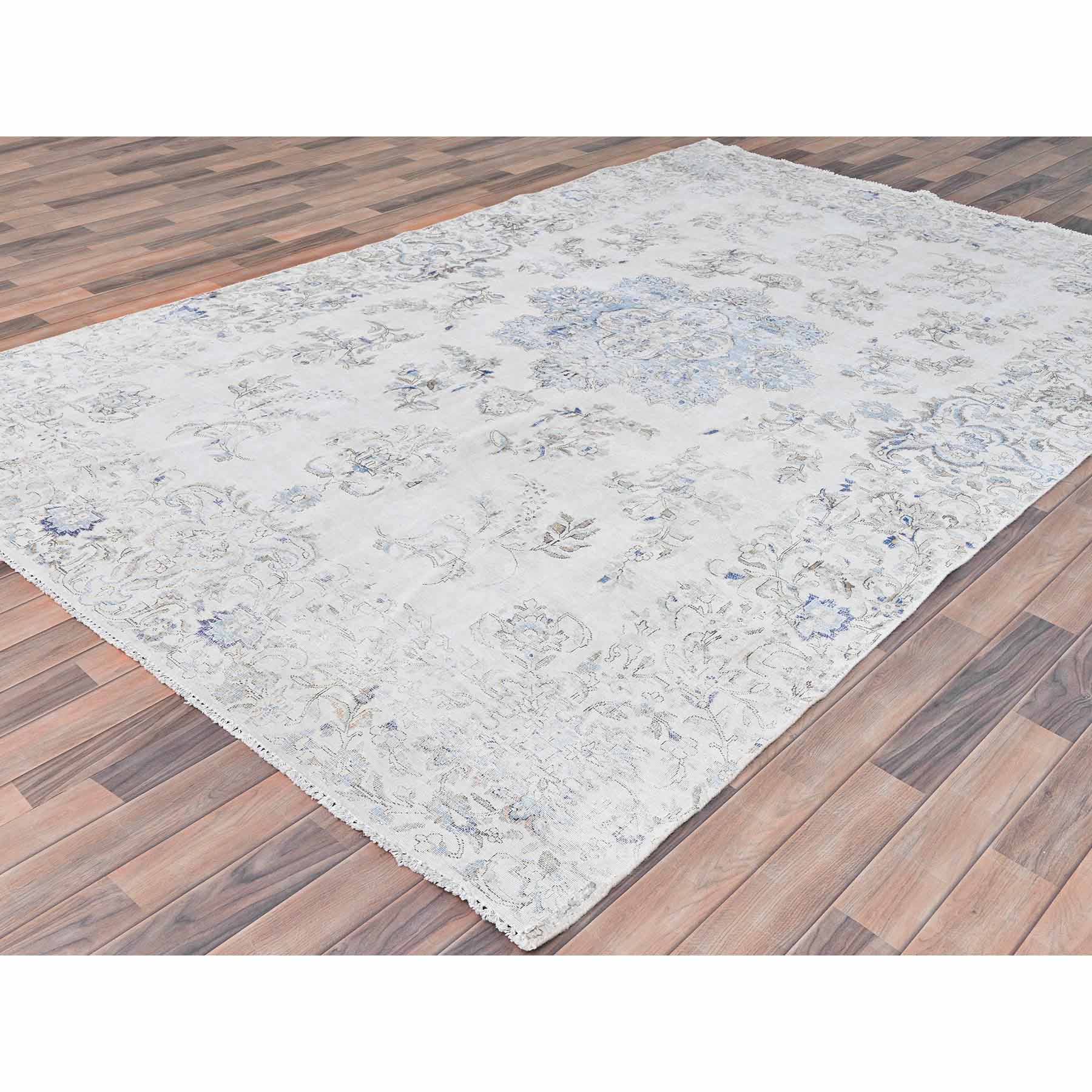 Persian-Hand-Knotted-Rug-409705