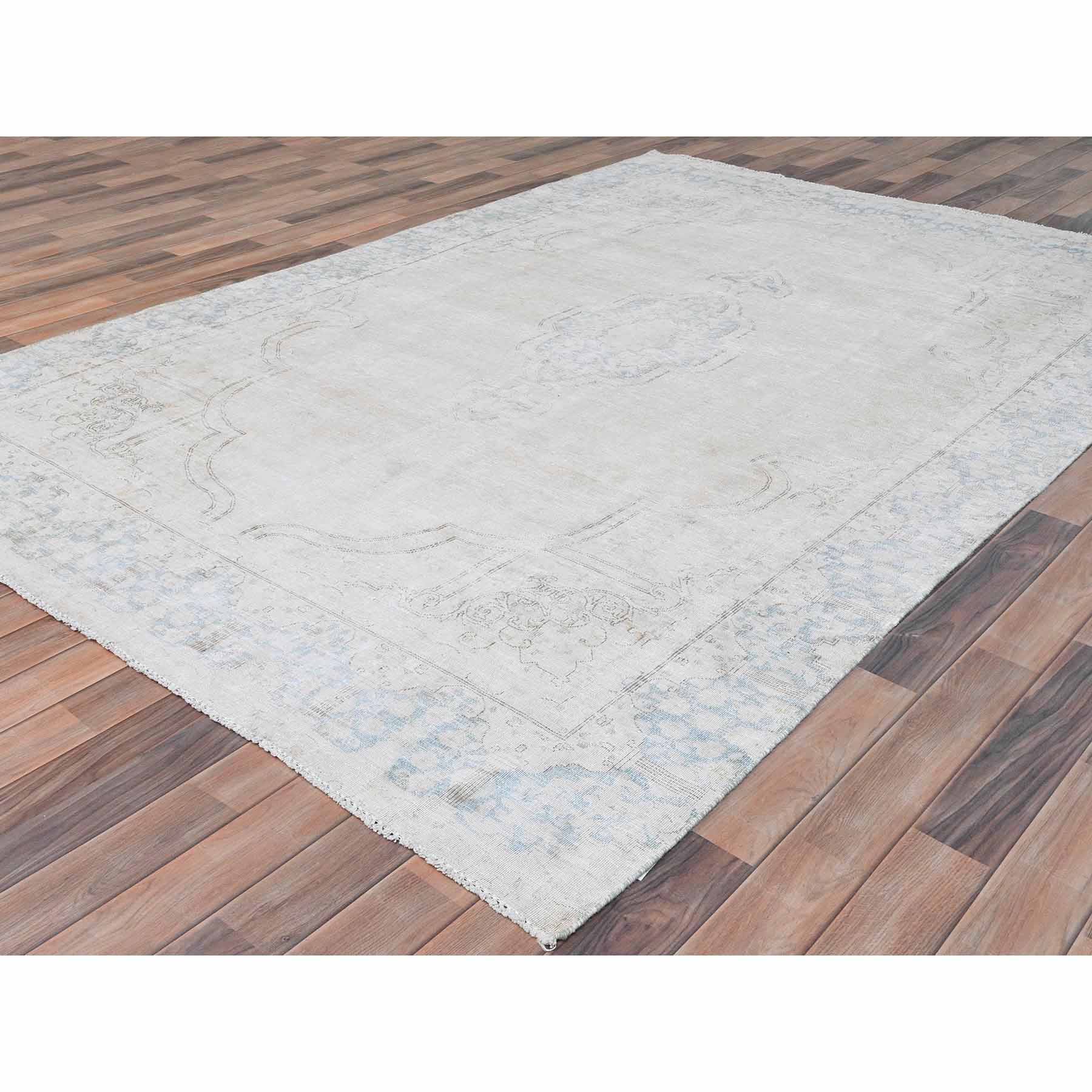 Persian-Hand-Knotted-Rug-409715