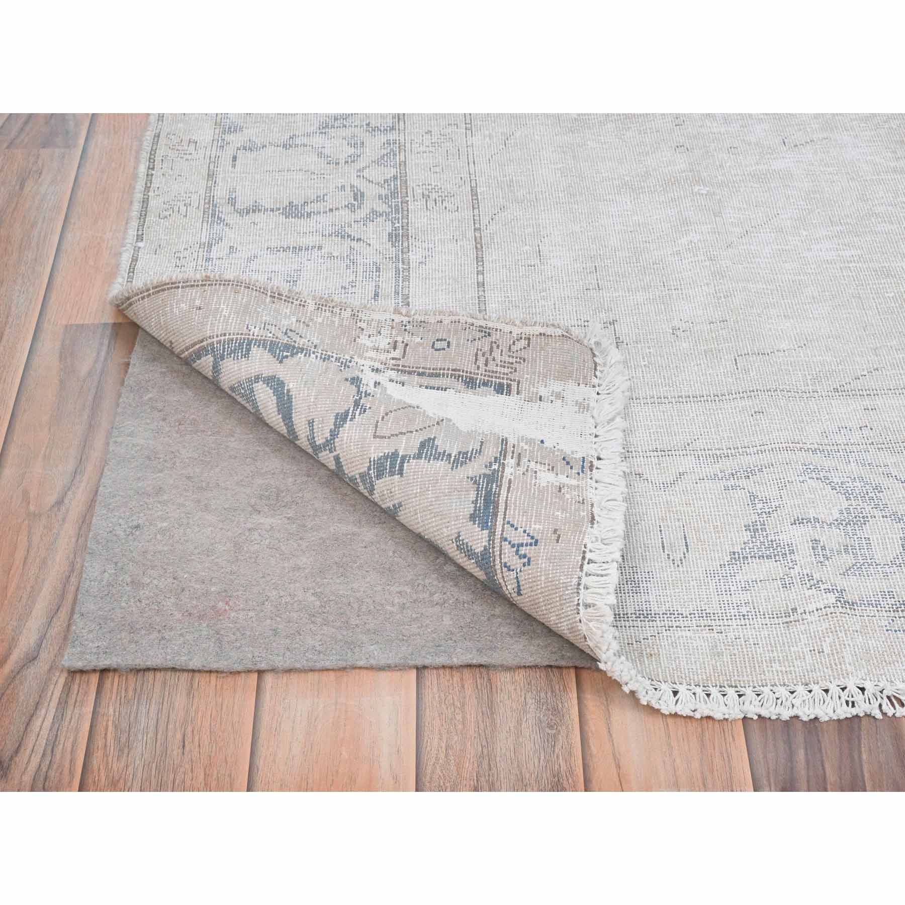 Persian-Hand-Knotted-Rug-409720