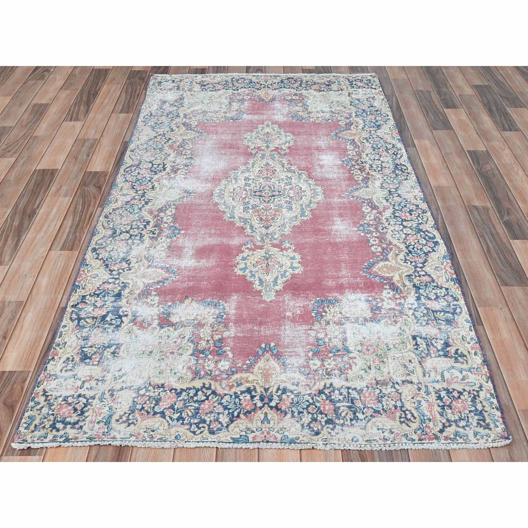 Persian-Hand-Knotted-Rug-409730