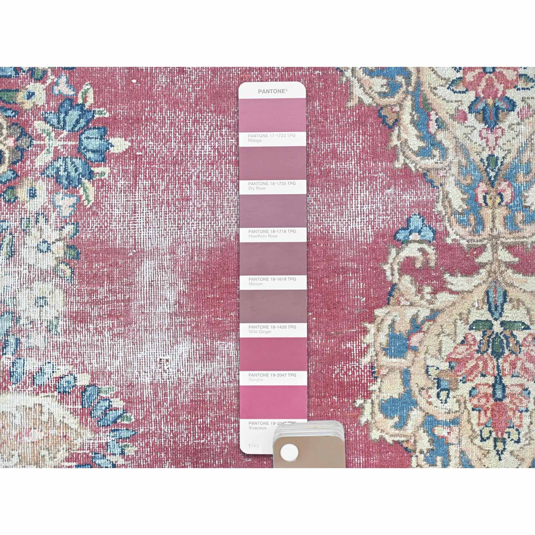 Persian-Hand-Knotted-Rug-409730