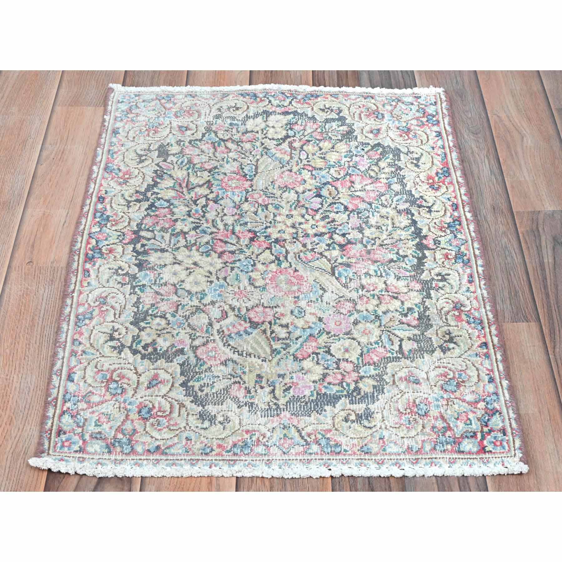 Persian-Hand-Knotted-Rug-409805