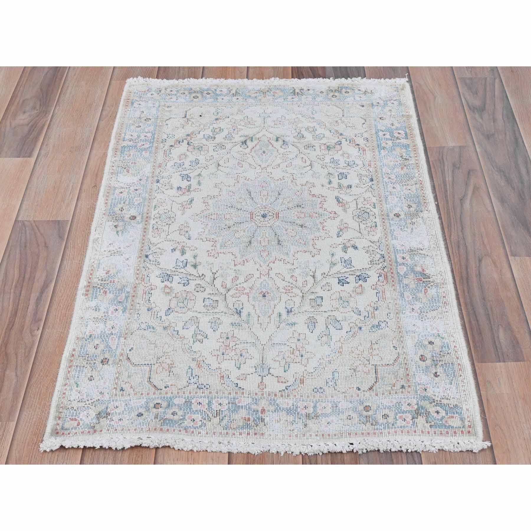 Persian-Hand-Knotted-Rug-409825