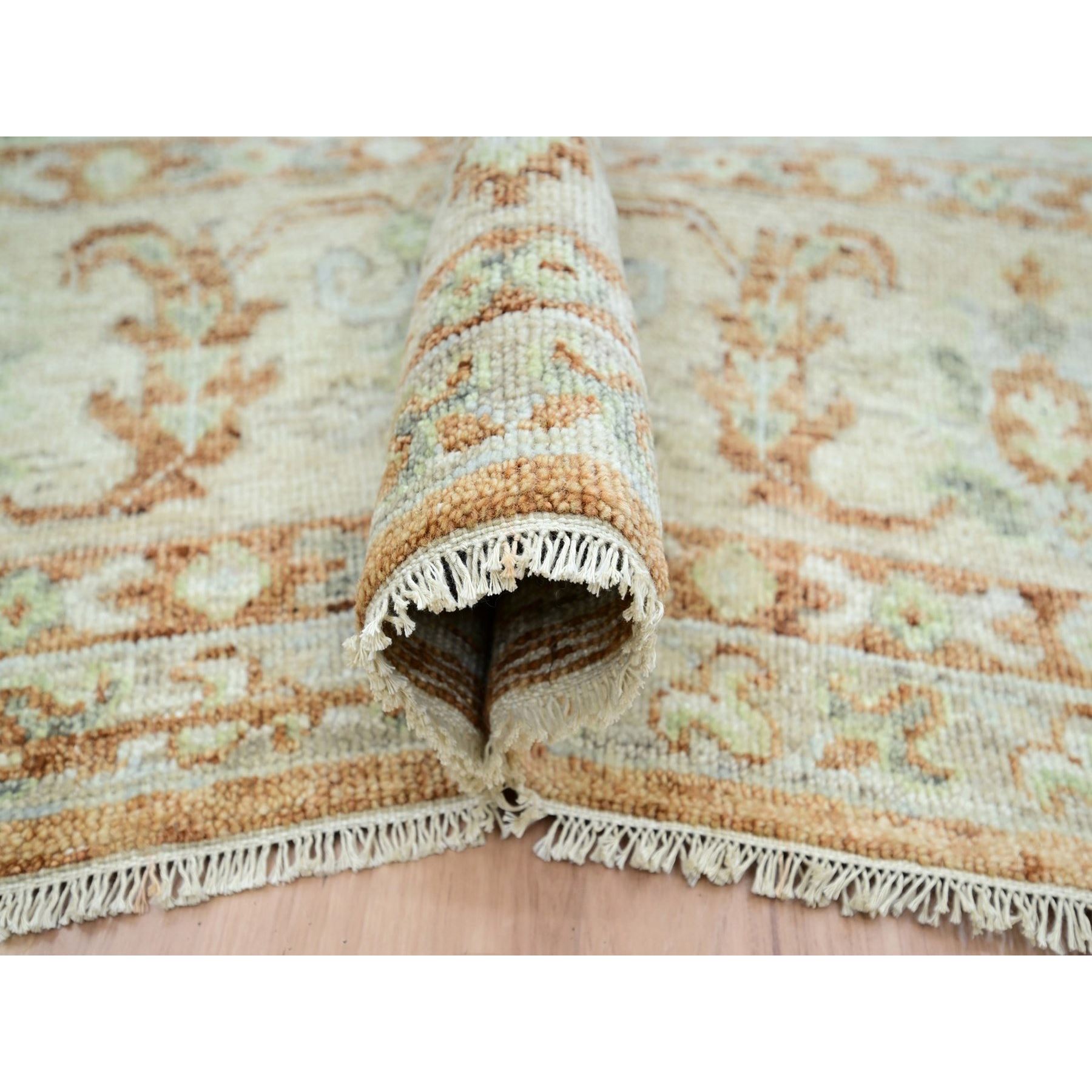 Heriz-Hand-Knotted-Rug-416525