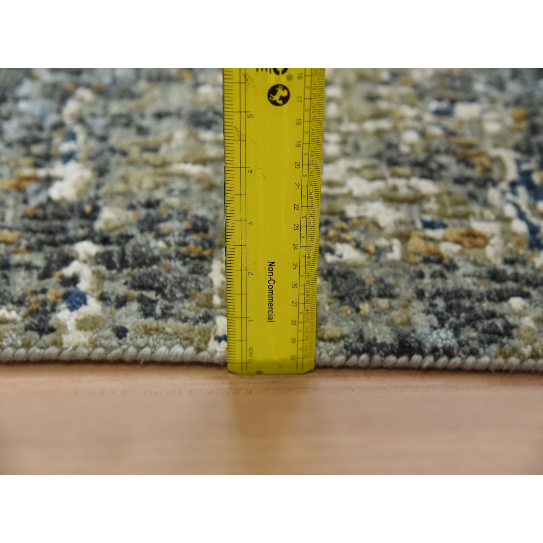 Modern-and-Contemporary-Hand-Knotted-Rug-415480