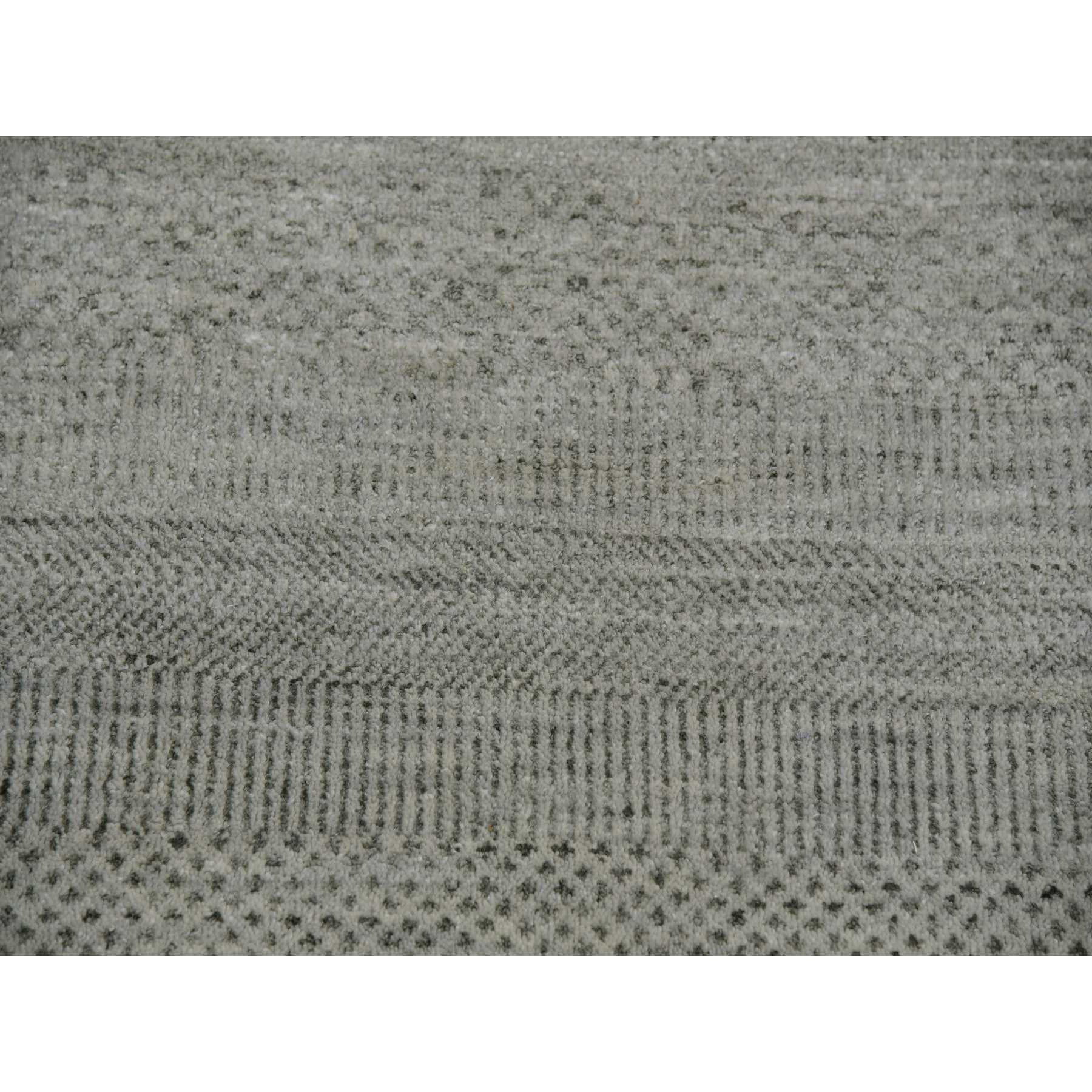 Modern-and-Contemporary-Hand-Knotted-Rug-415500