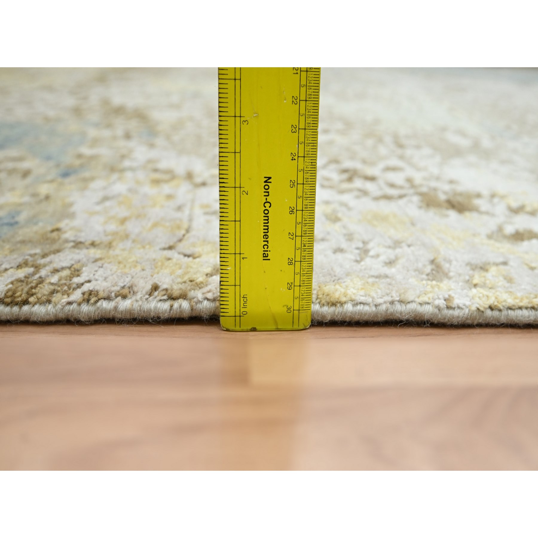 Modern-and-Contemporary-Hand-Knotted-Rug-415720