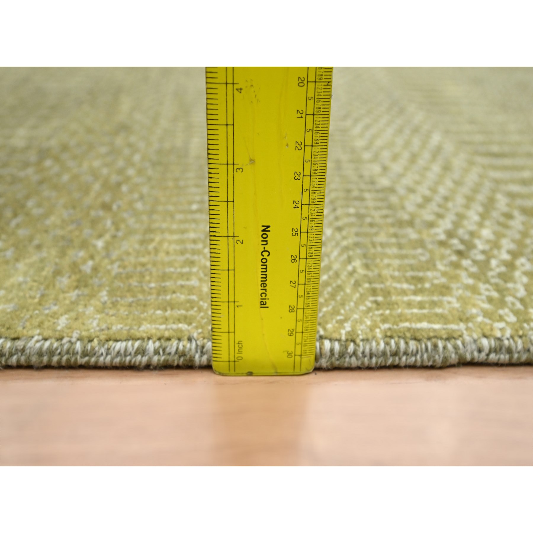 Modern-and-Contemporary-Hand-Knotted-Rug-416075