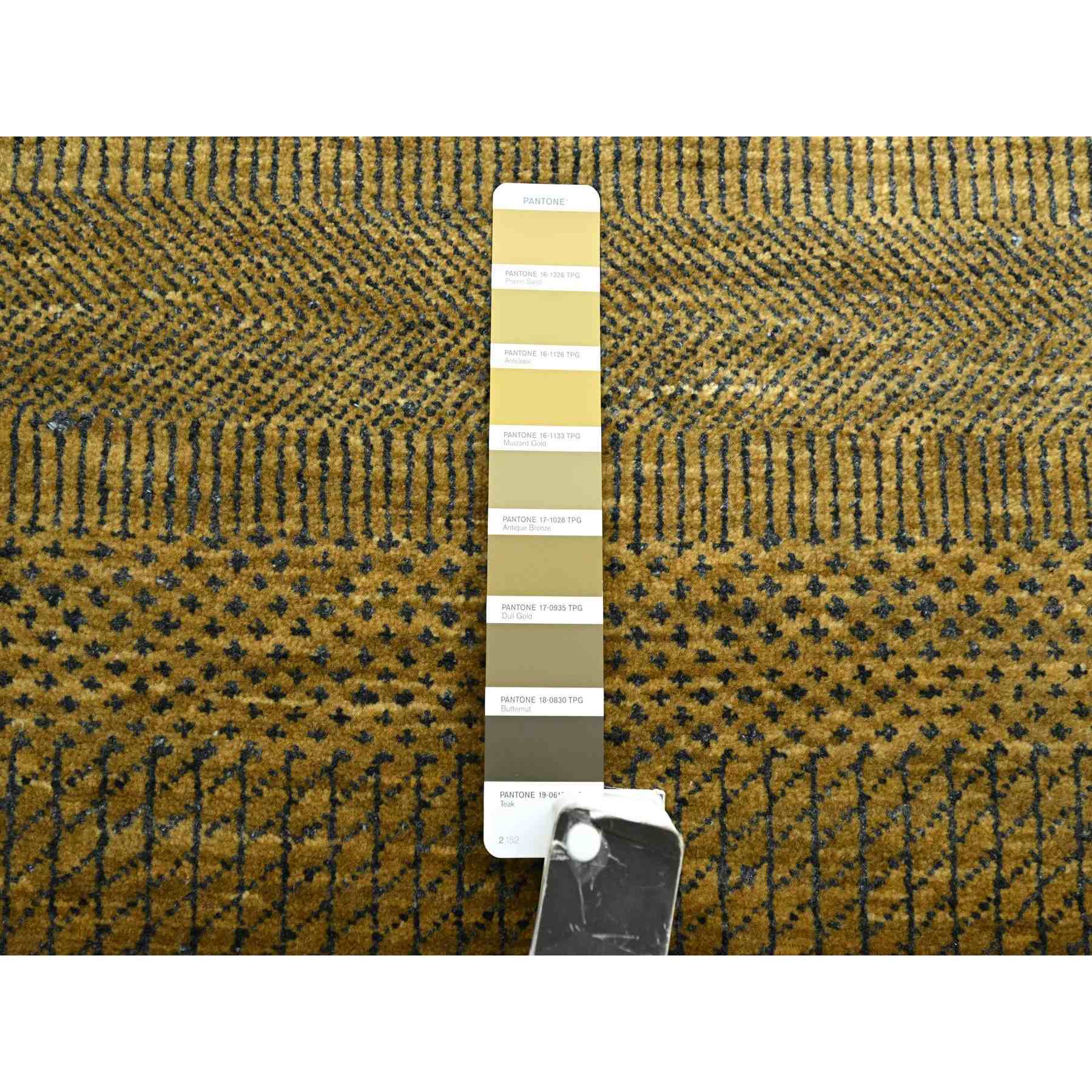 Modern-and-Contemporary-Hand-Knotted-Rug-416110