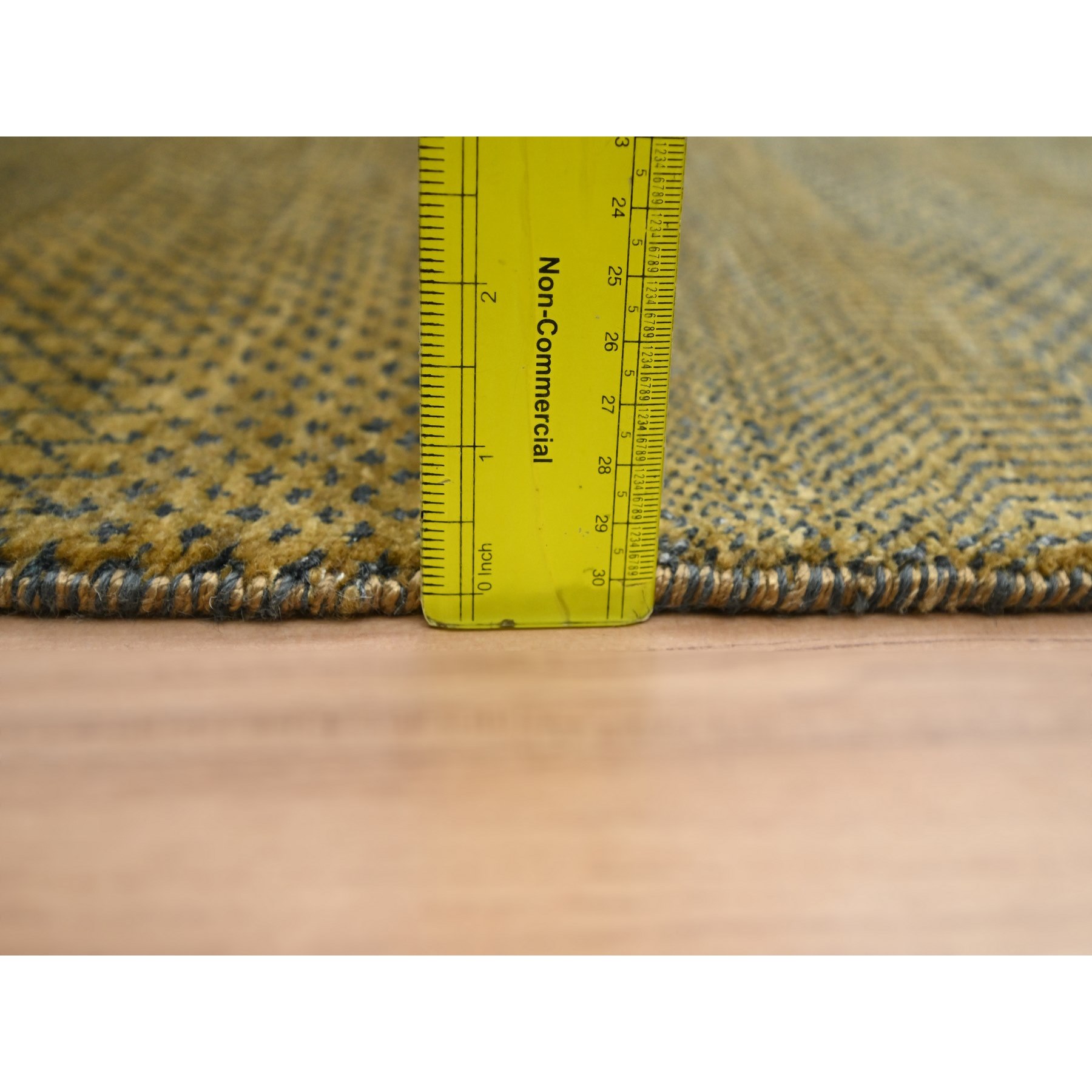 Modern-and-Contemporary-Hand-Knotted-Rug-416110