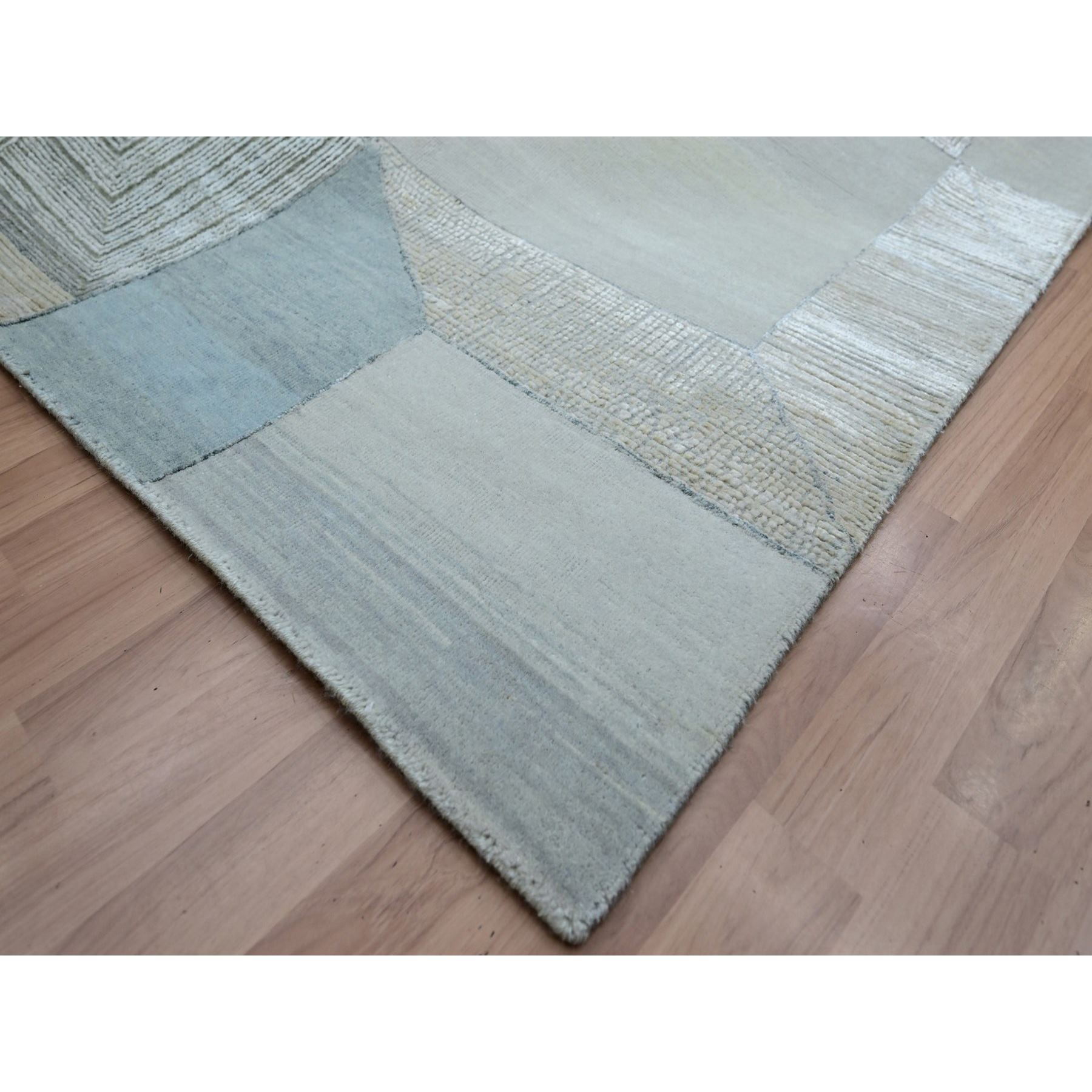 Modern-and-Contemporary-Hand-Knotted-Rug-416375