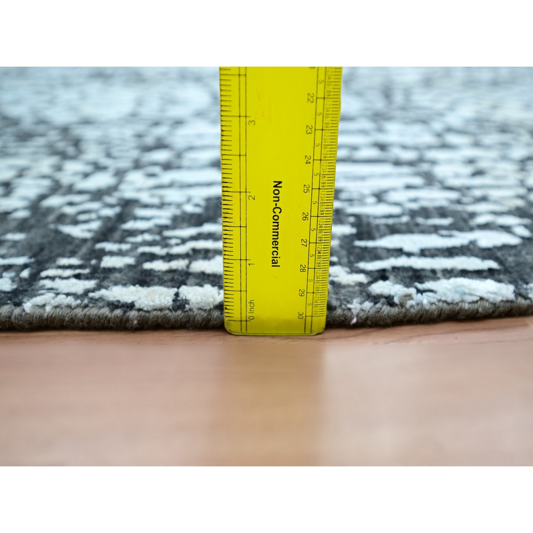 Modern-and-Contemporary-Hand-Knotted-Rug-416415