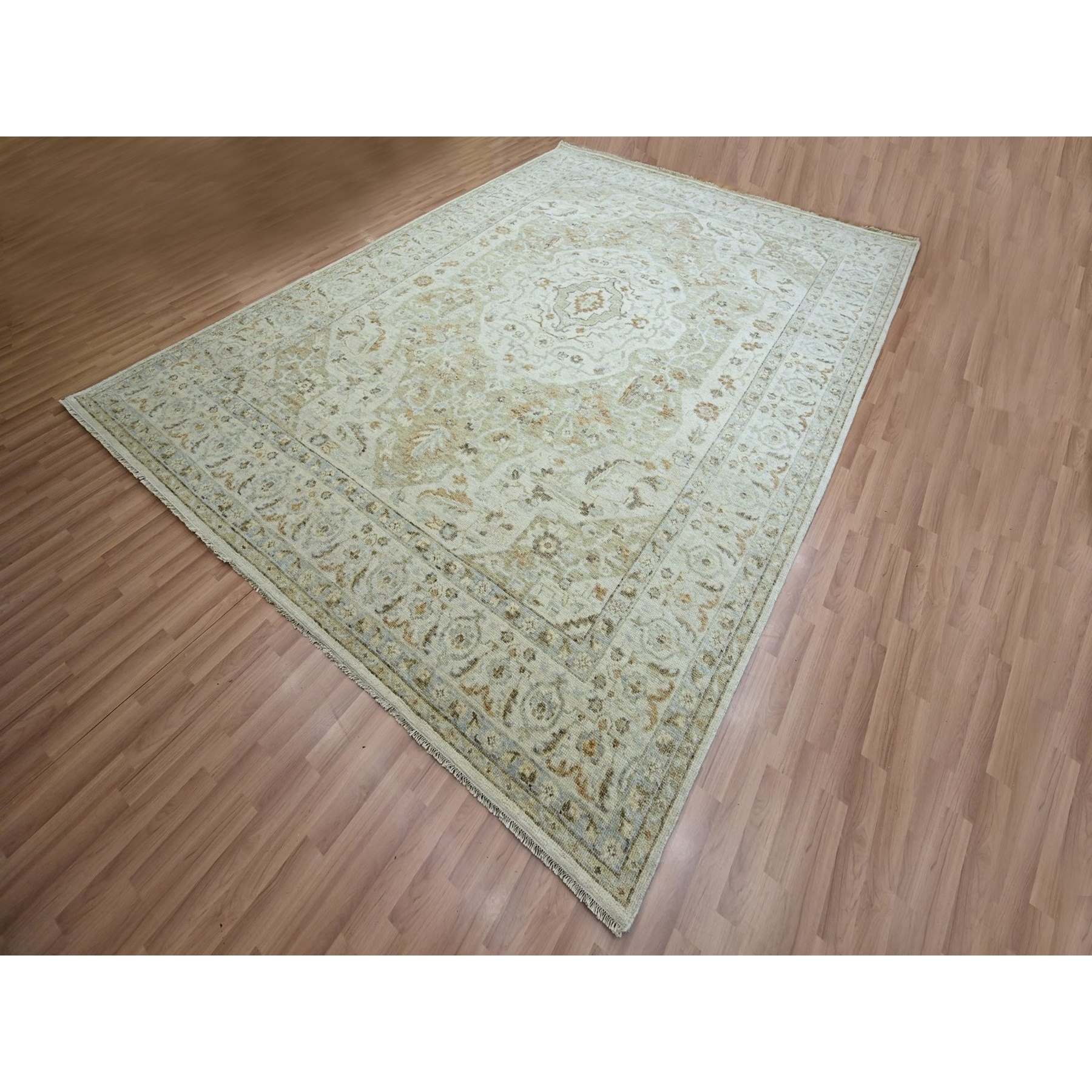 Oushak-And-Peshawar-Hand-Knotted-Rug-416520