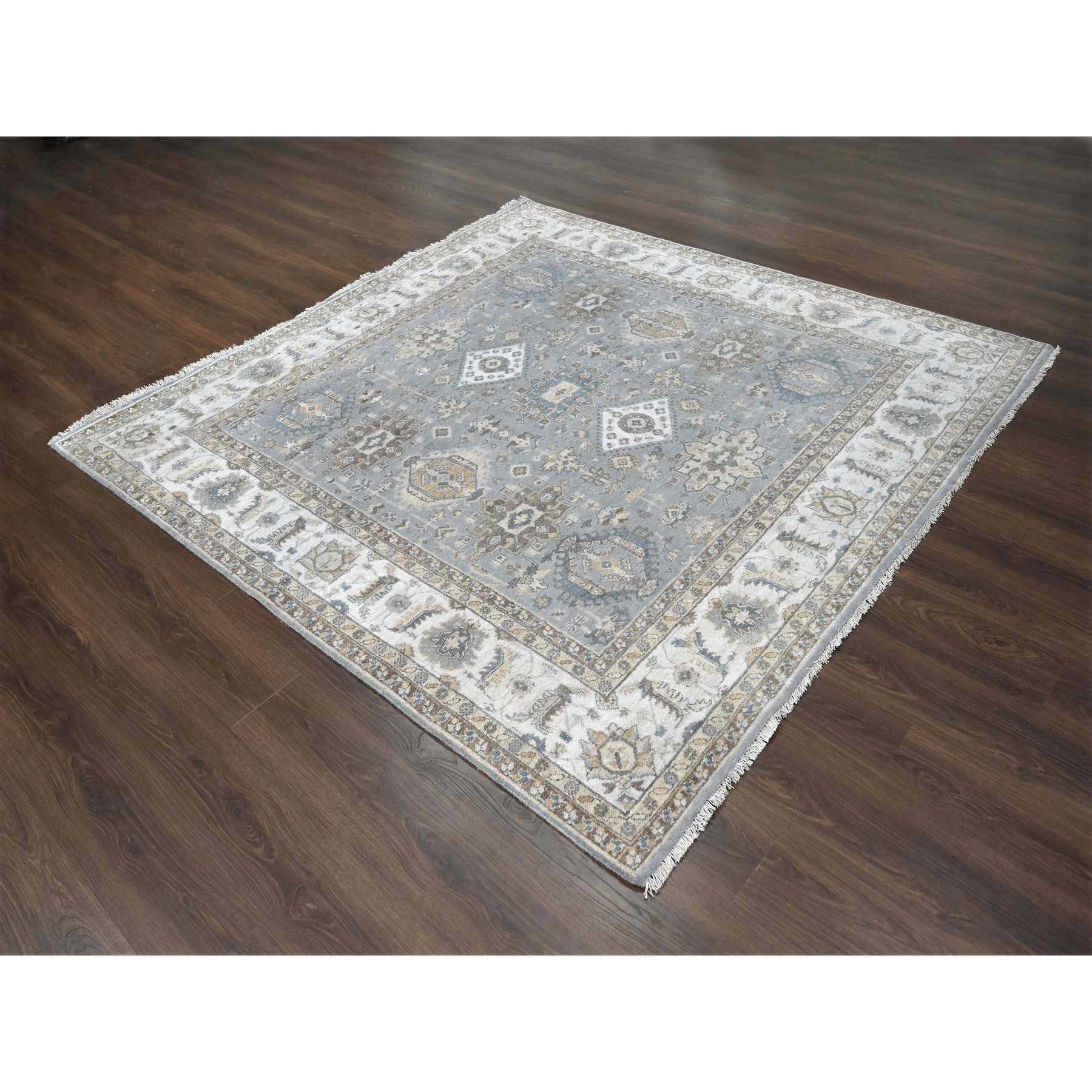Heriz-Hand-Knotted-Rug-421025