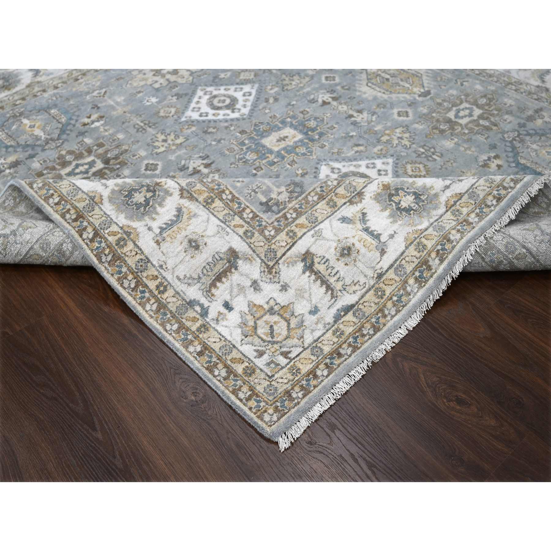 Heriz-Hand-Knotted-Rug-421025