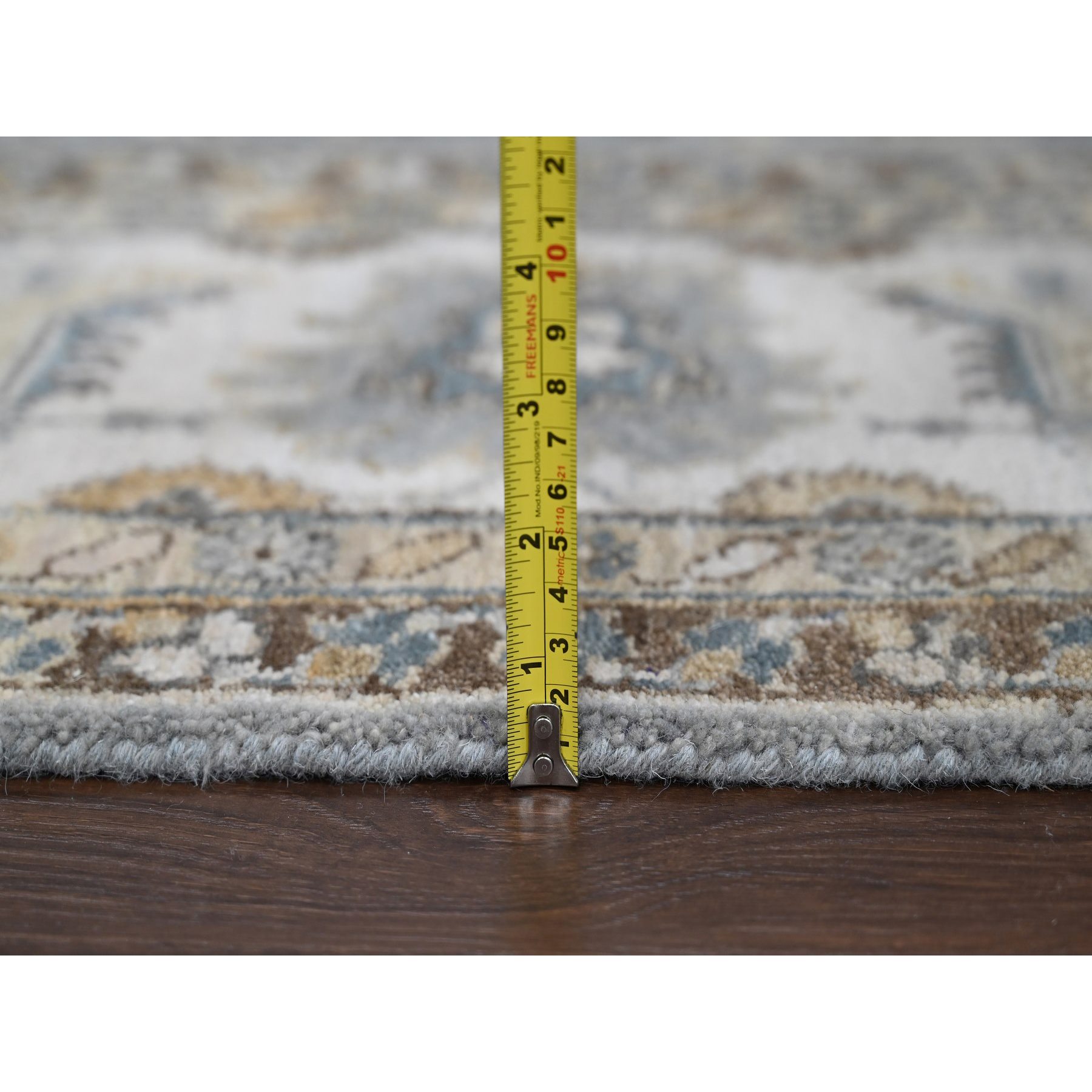 Heriz-Hand-Knotted-Rug-421025