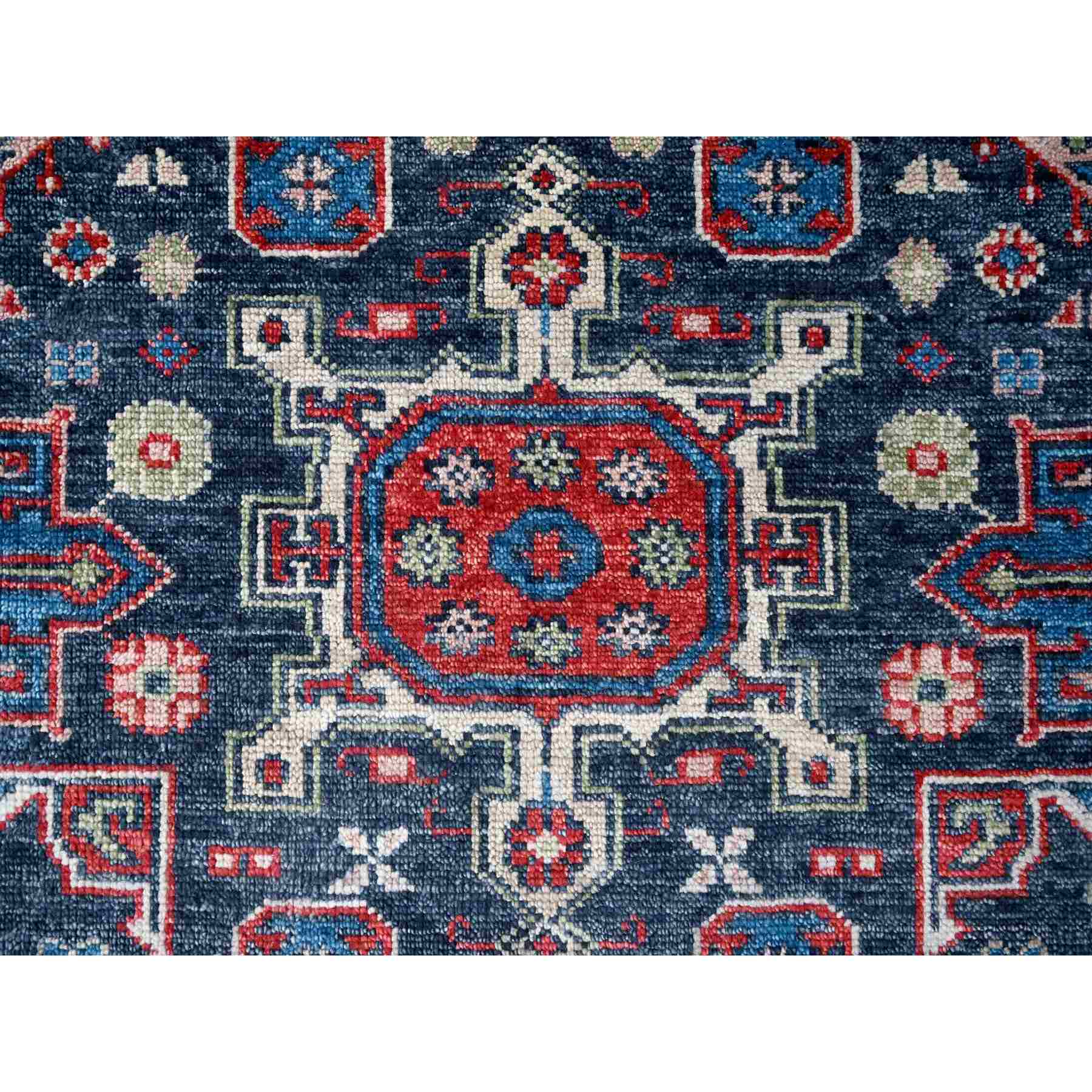 Heriz-Hand-Knotted-Rug-421595