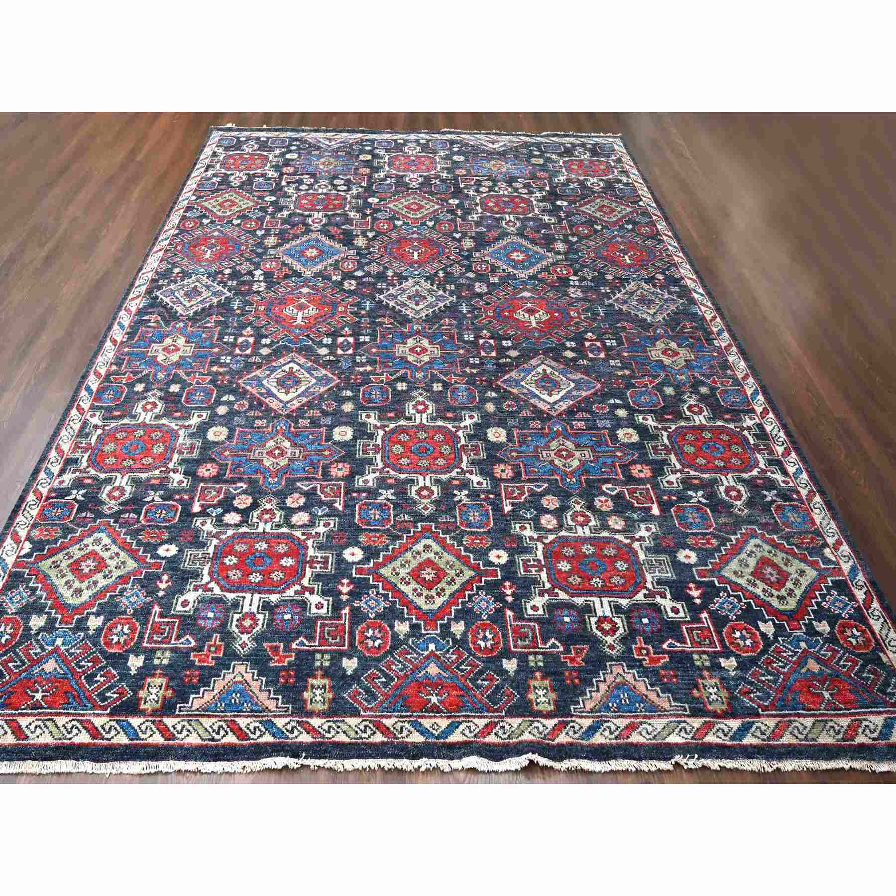 Heriz-Hand-Knotted-Rug-421935