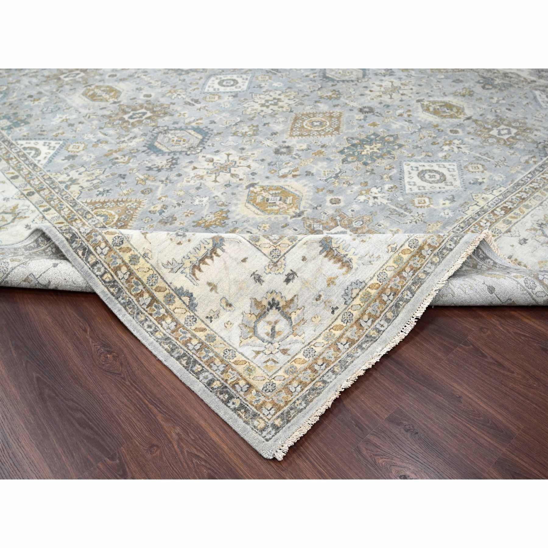 Heriz-Hand-Knotted-Rug-422295