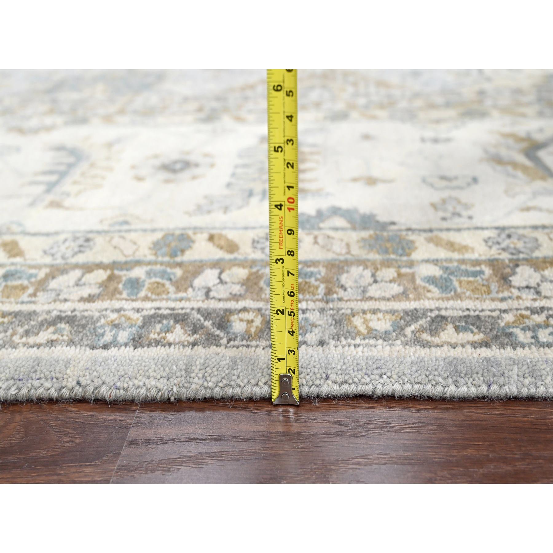 Heriz-Hand-Knotted-Rug-422295